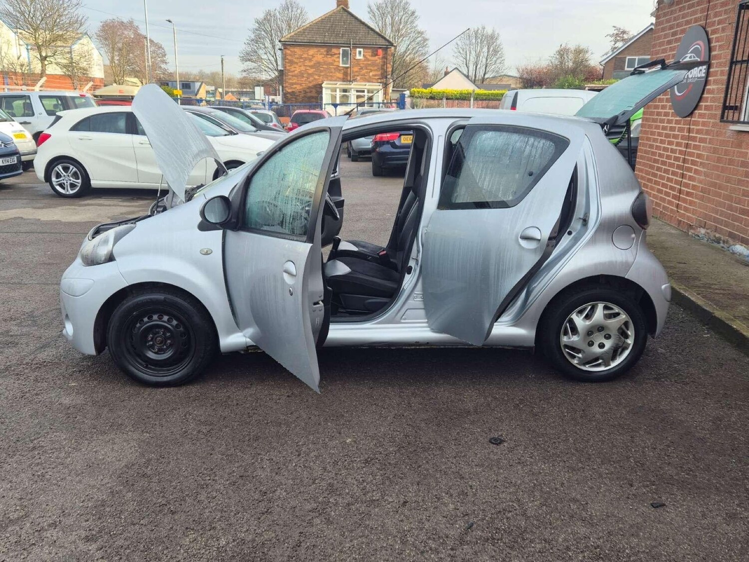 Used Toyota AYGO 2012 for sale - 76781035: Photo 14