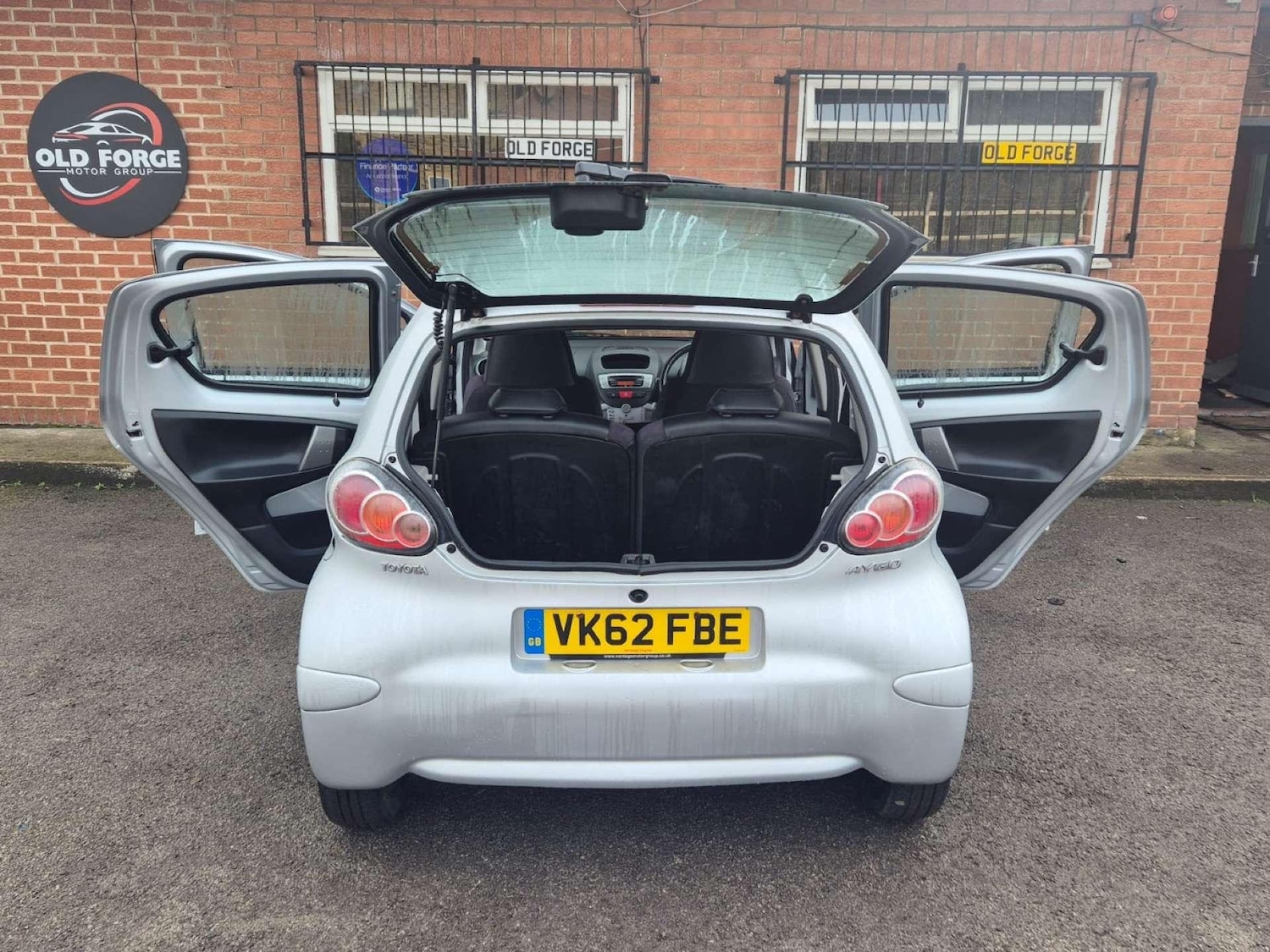 Used Toyota AYGO 2012 for sale - 76781035: Photo 19