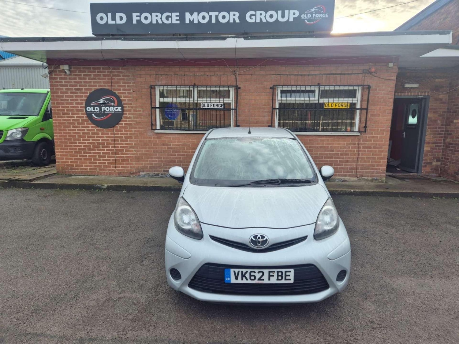 Used Toyota AYGO 2012 for sale - 76781035: Photo 2