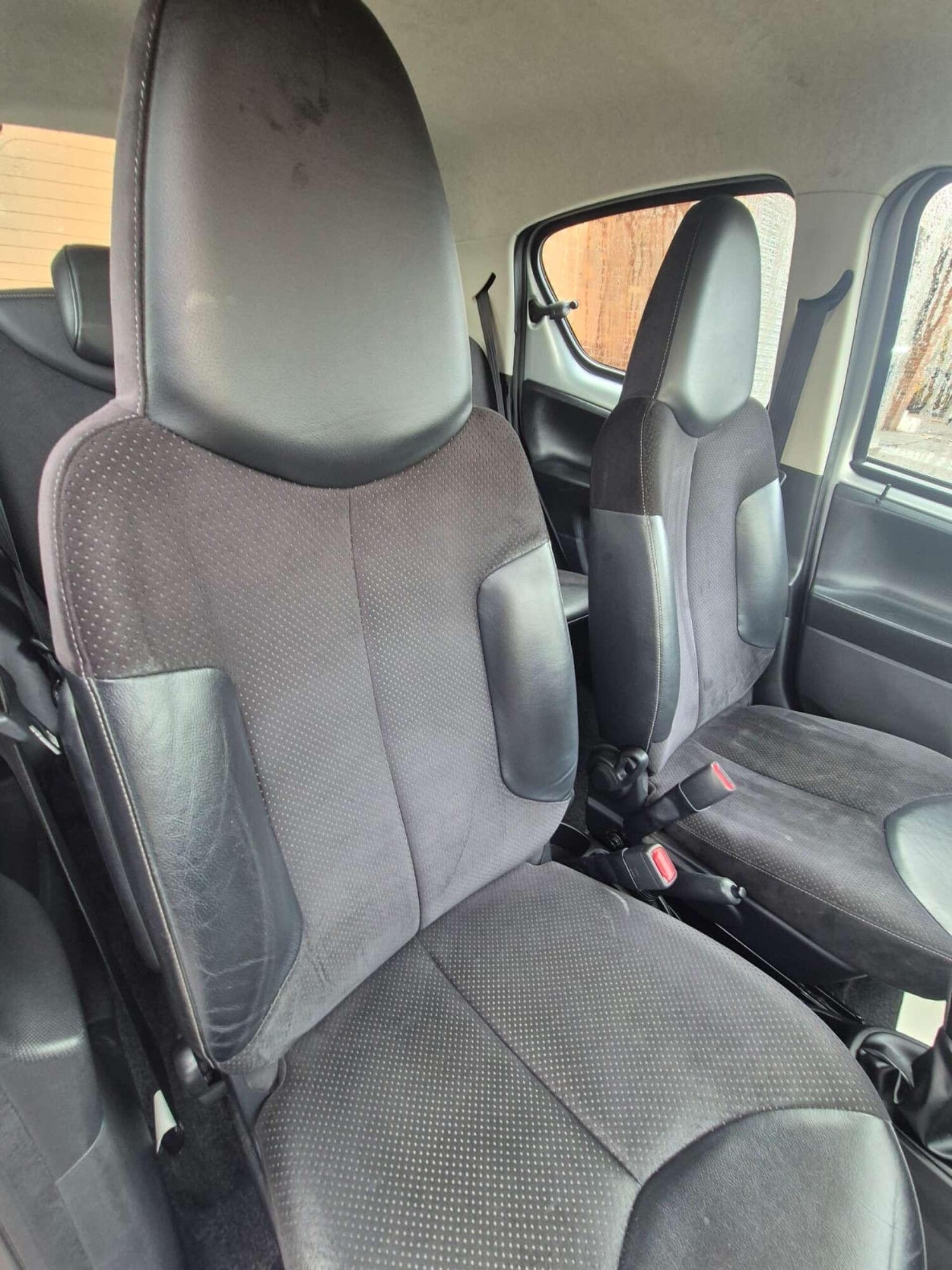 Used Toyota AYGO 2012 for sale - 76781035: Photo 26