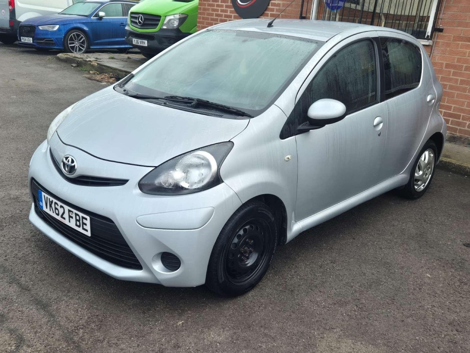 Used Toyota AYGO 2012 for sale - 76781035: Photo 5
