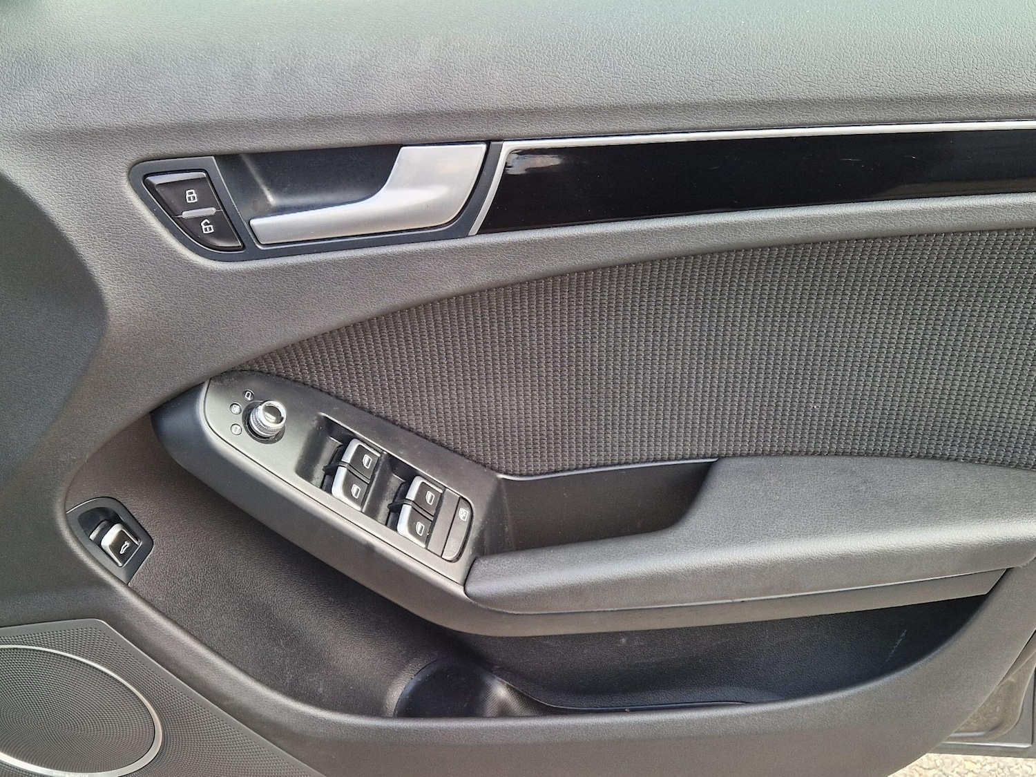 Used Audi A4 2015 for sale - 77658869: Photo 31