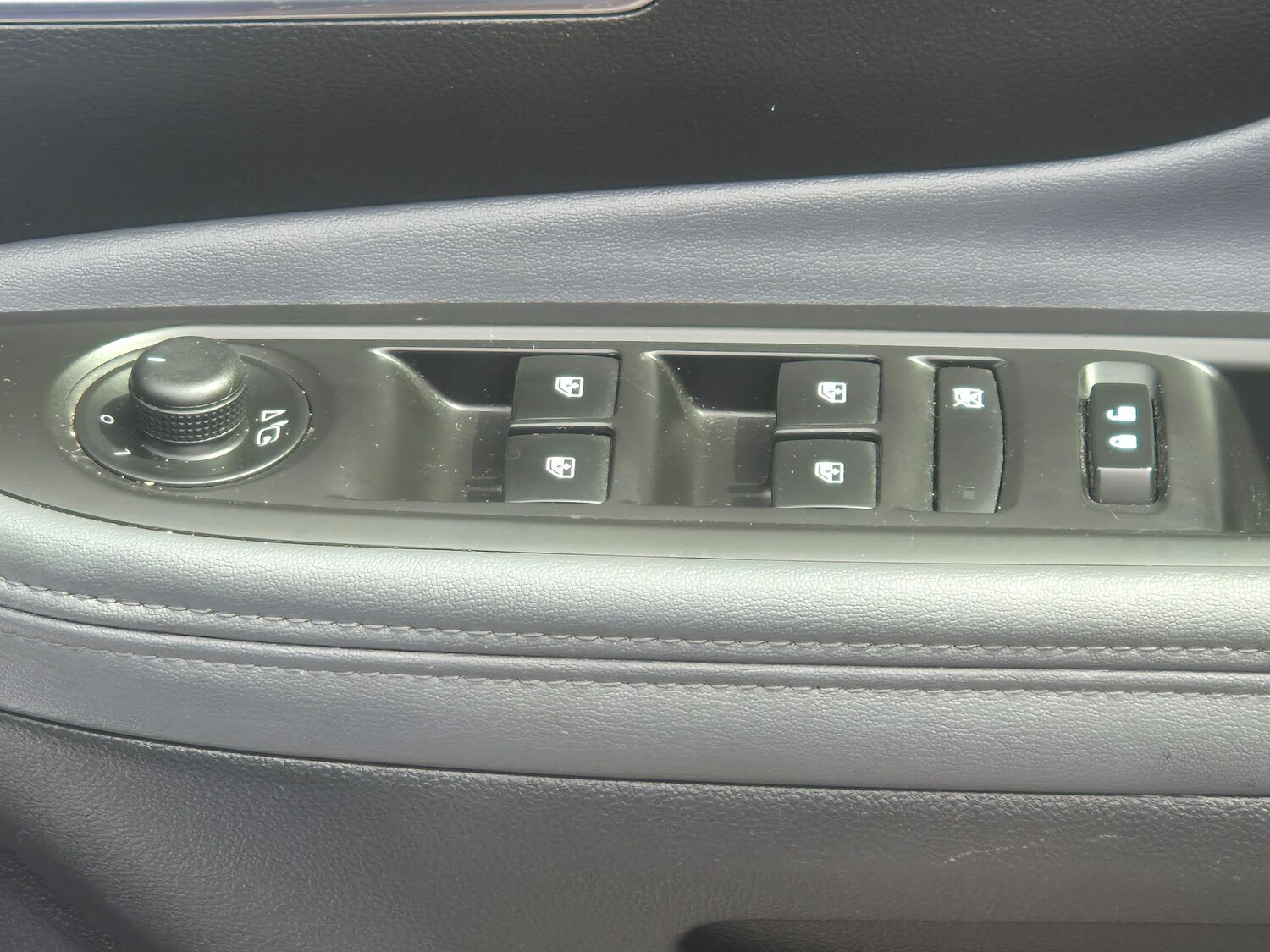 Used Vauxhall Mokka 2015 for sale - 76780929: Photo 28