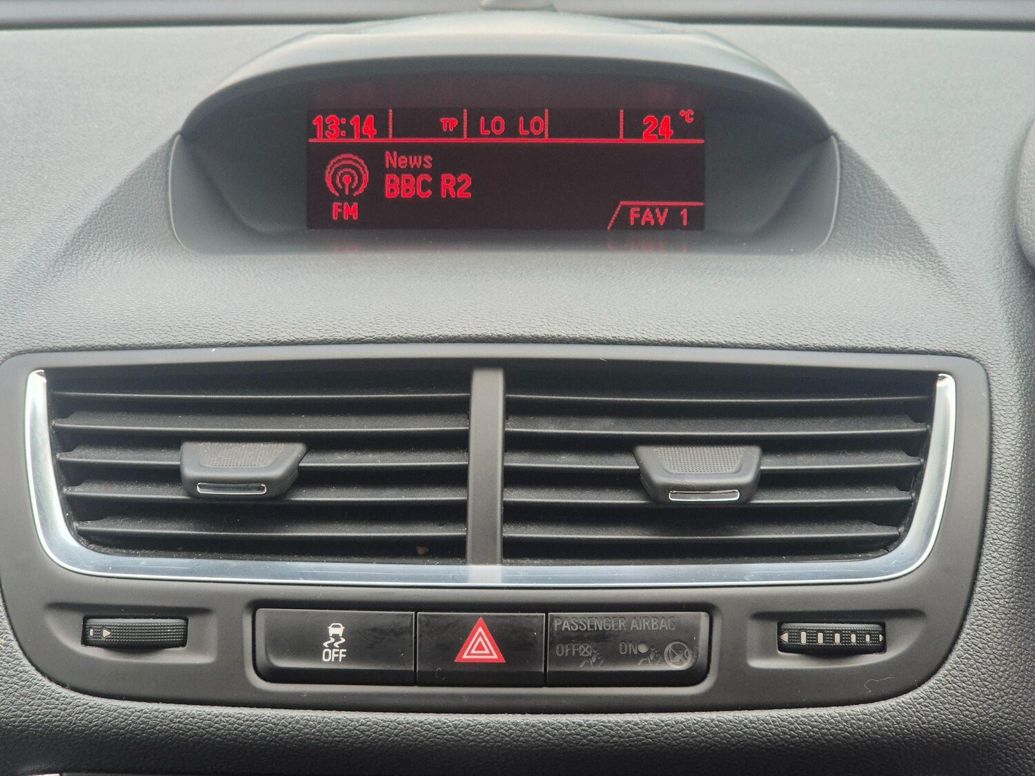 Used Vauxhall Mokka 2015 for sale - 76780929: Photo 38