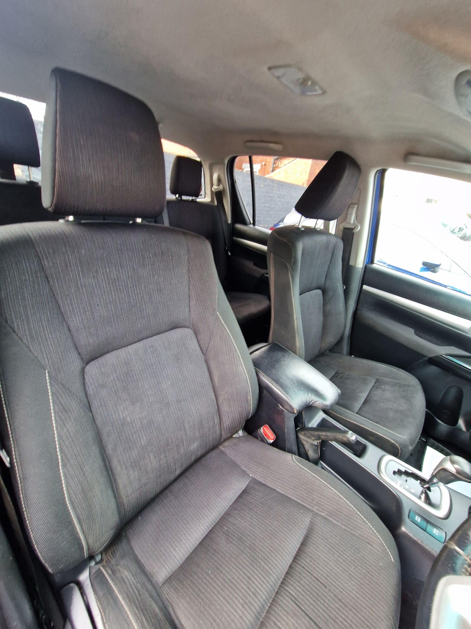 Used Toyota Hilux for sale - 77174872: Photo 29