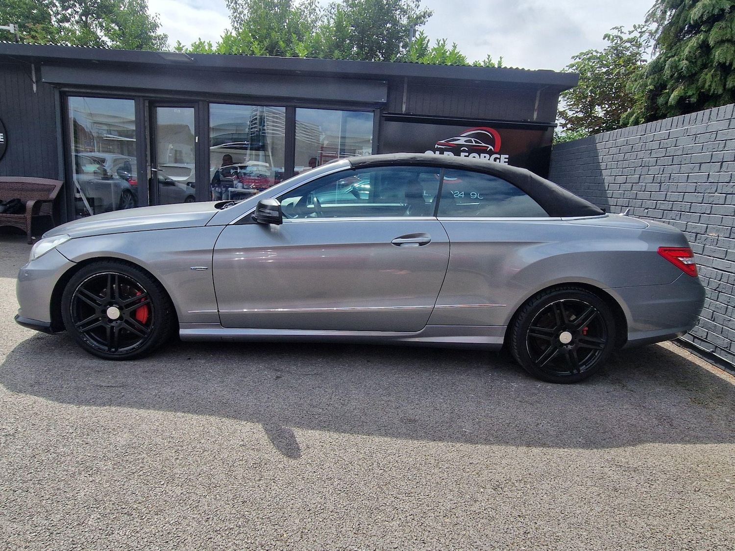 Used Mercedes-Benz E Class 2012 for sale - 76781040: Photo 12