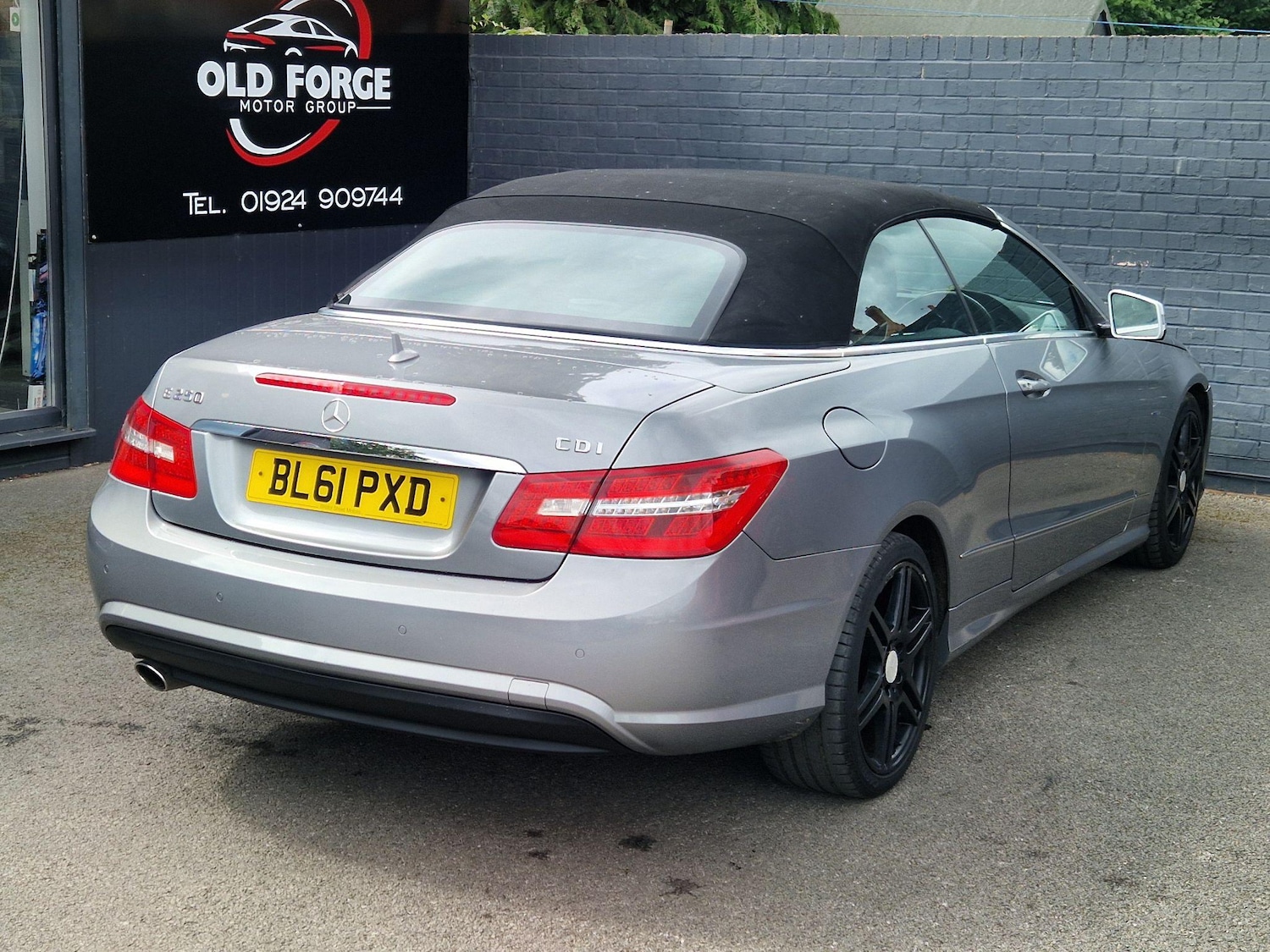 Used Mercedes-Benz E Class 2012 for sale - 76781040: Photo 16