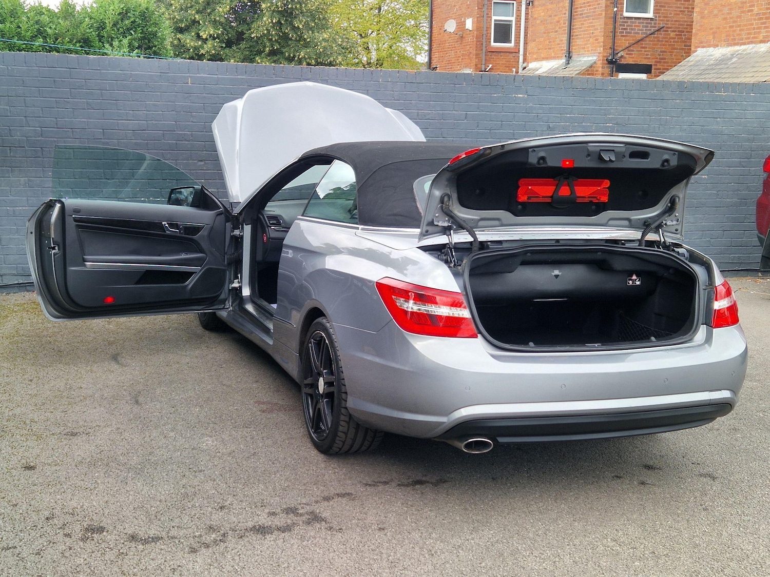 Used Mercedes-Benz E Class 2012 for sale - 76781040: Photo 24