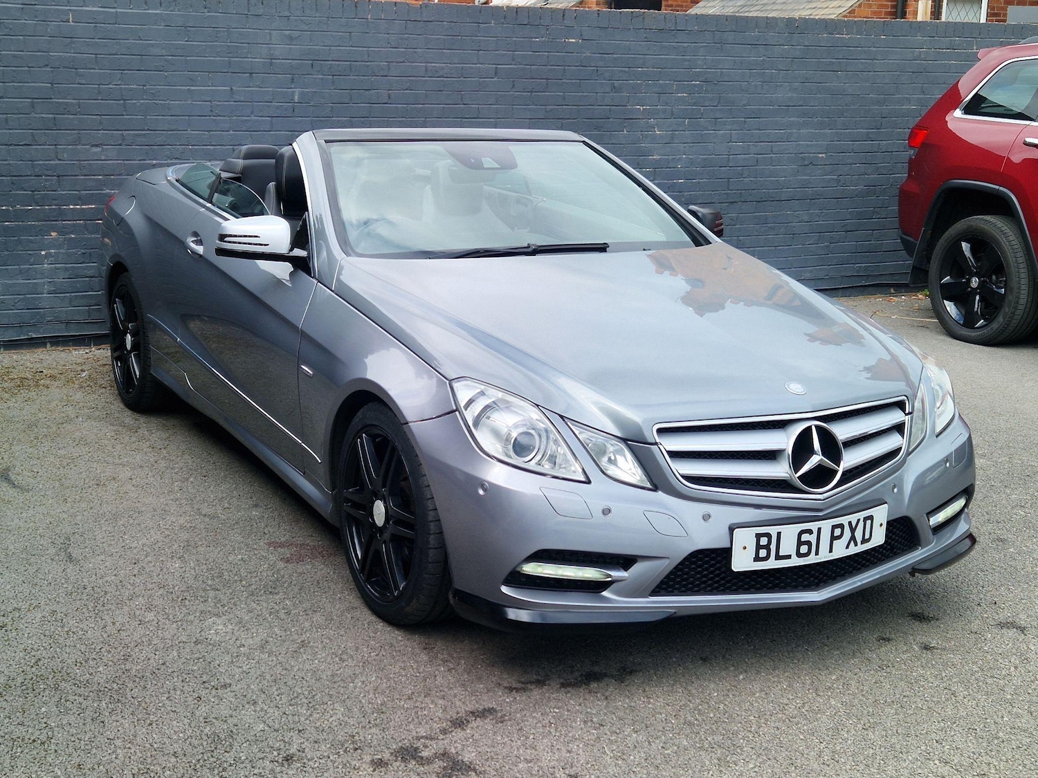 Used Mercedes-Benz E Class 2012 for sale - 76781040: Photo 3
