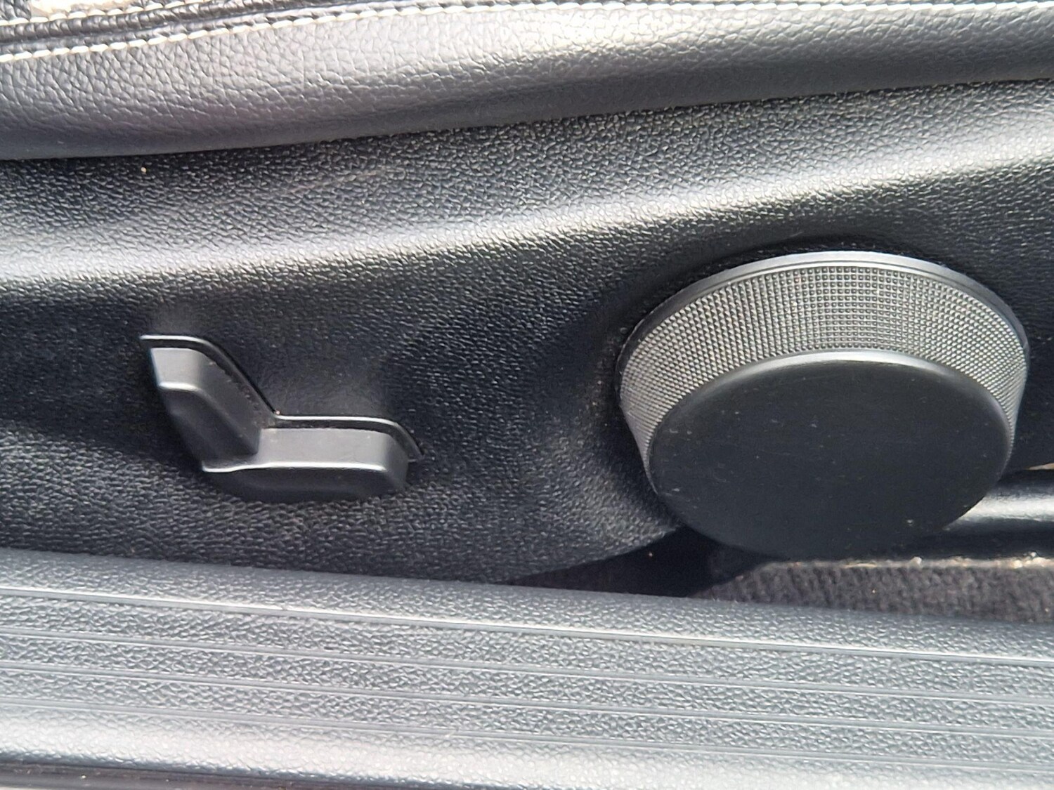 Used Mercedes-Benz E Class 2012 for sale - 76781040: Photo 33