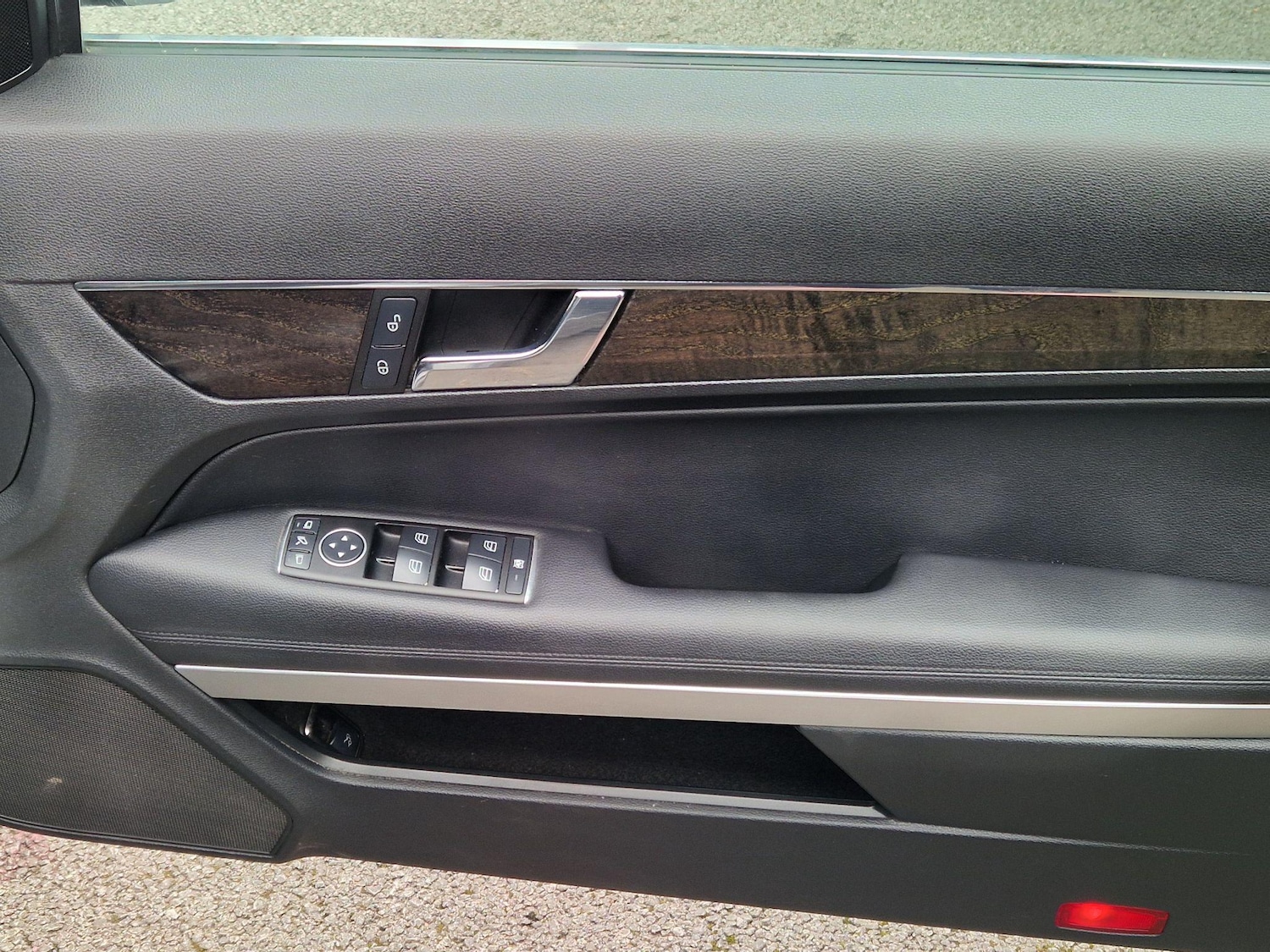 Used Mercedes-Benz E Class 2012 for sale - 76781040: Photo 35