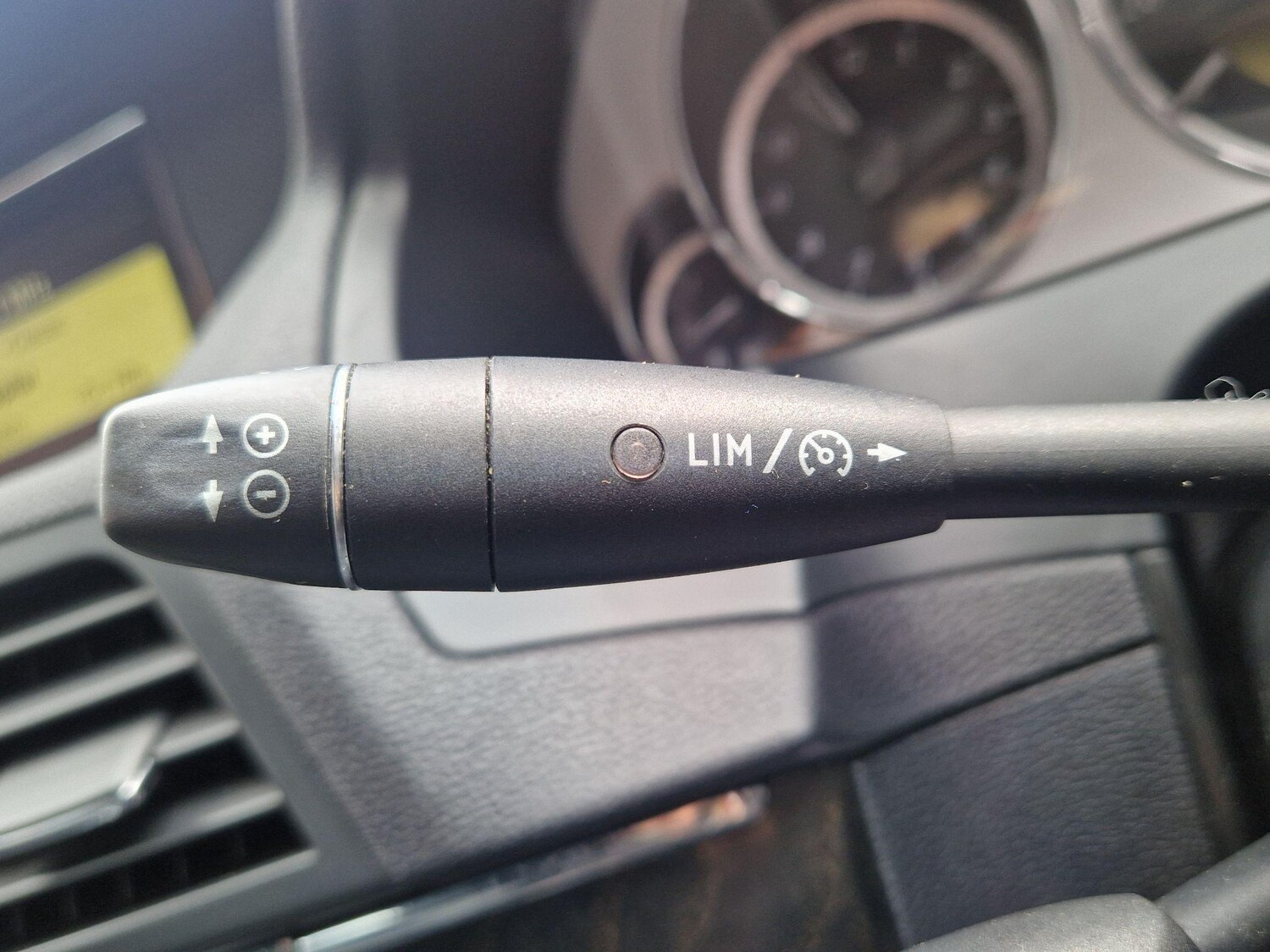 Used Mercedes-Benz E Class 2012 for sale - 76781040: Photo 44