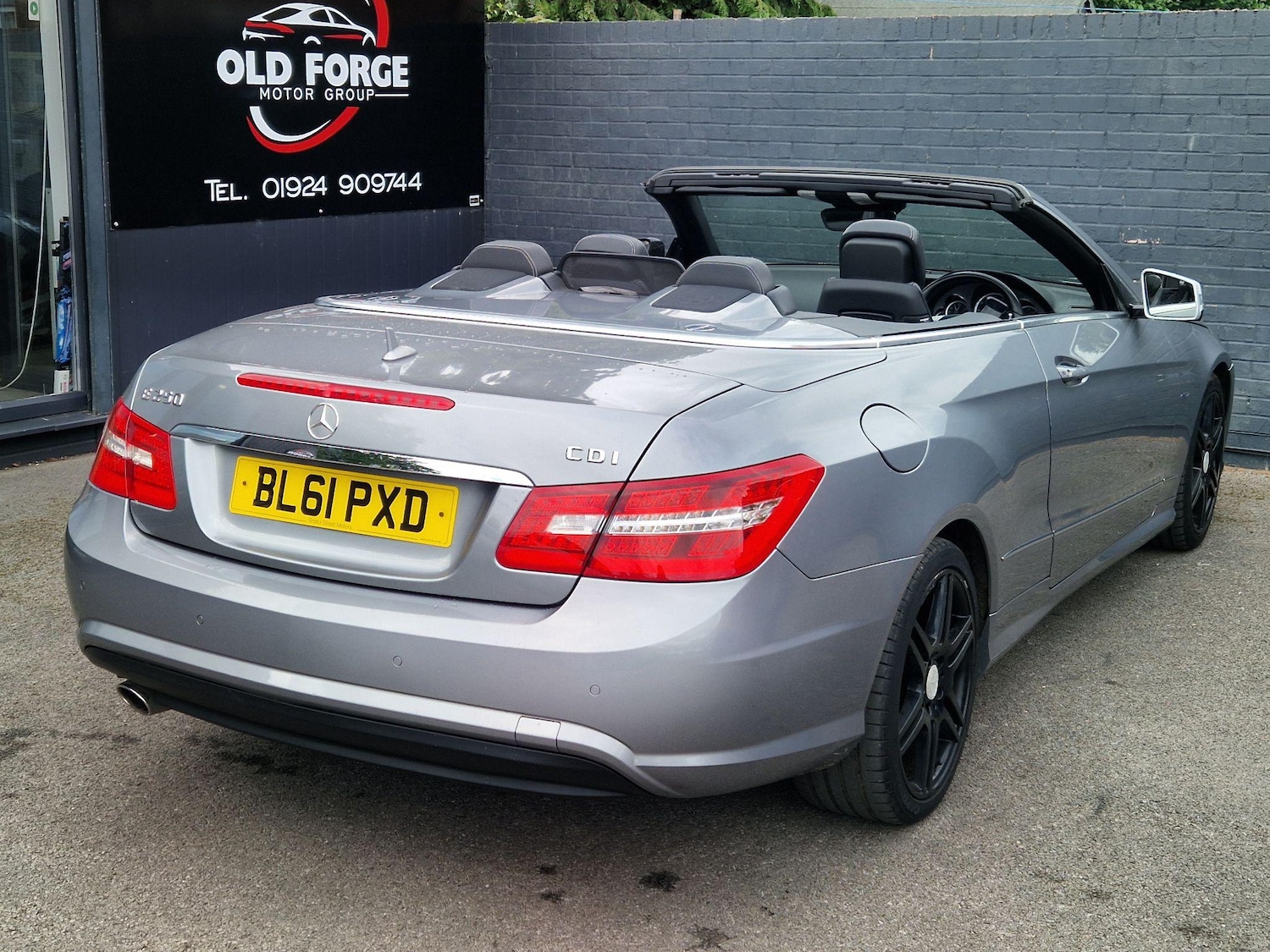 Used Mercedes-Benz E Class 2012 for sale - 76781040: Photo 8