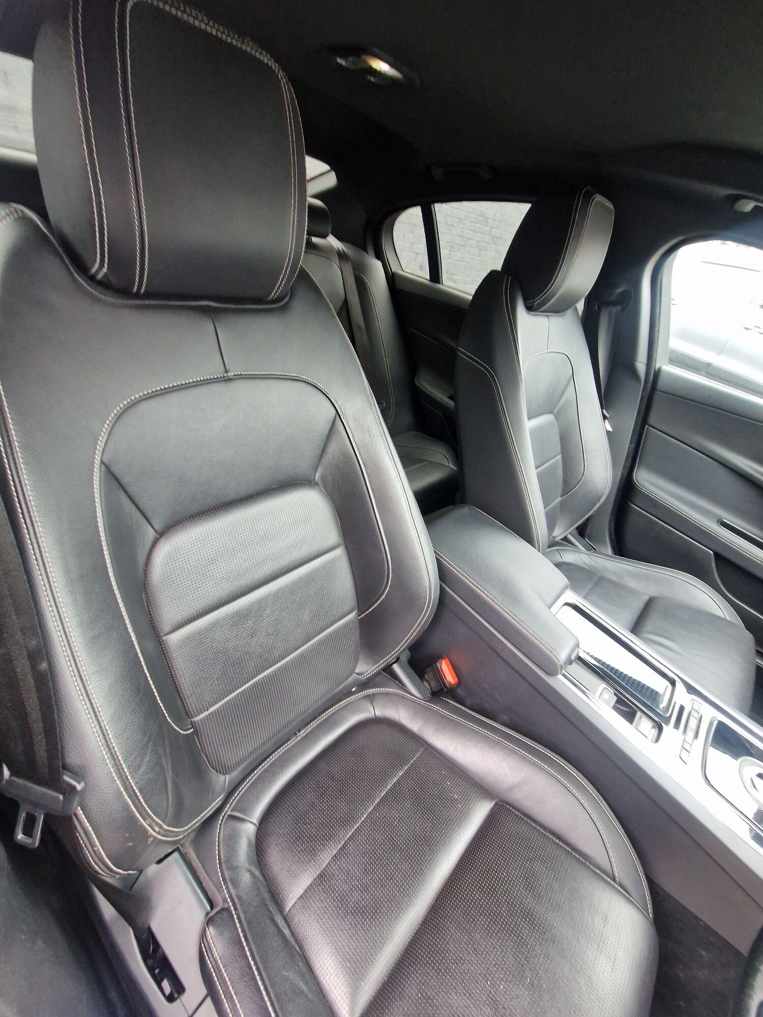 Used Jaguar XE for sale - 78115699: Photo 28