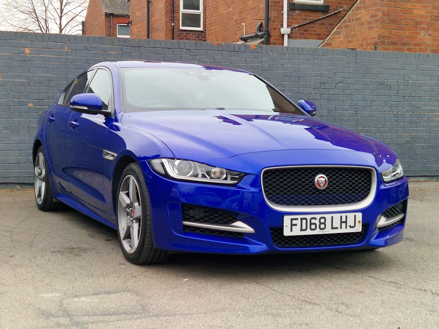 Used Jaguar XE for sale - 78115699: Photo 3