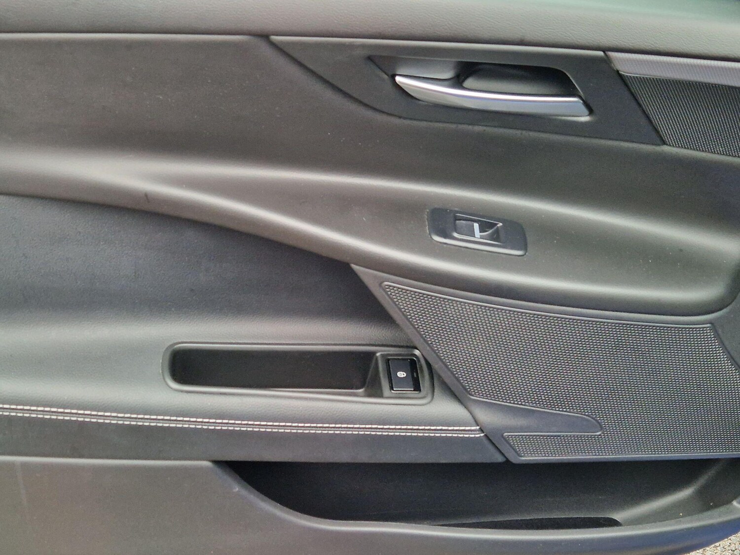 Used Jaguar XE for sale - 78115699: Photo 38