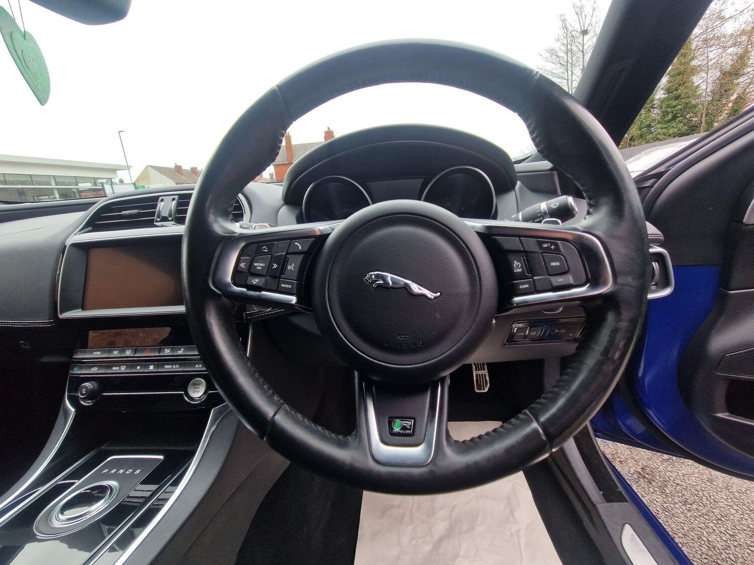 Used Jaguar XE for sale - 78115699: Photo 45