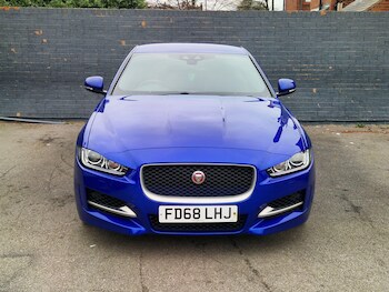 Used Jaguar XE 2018 for sale - 78115699: Photo