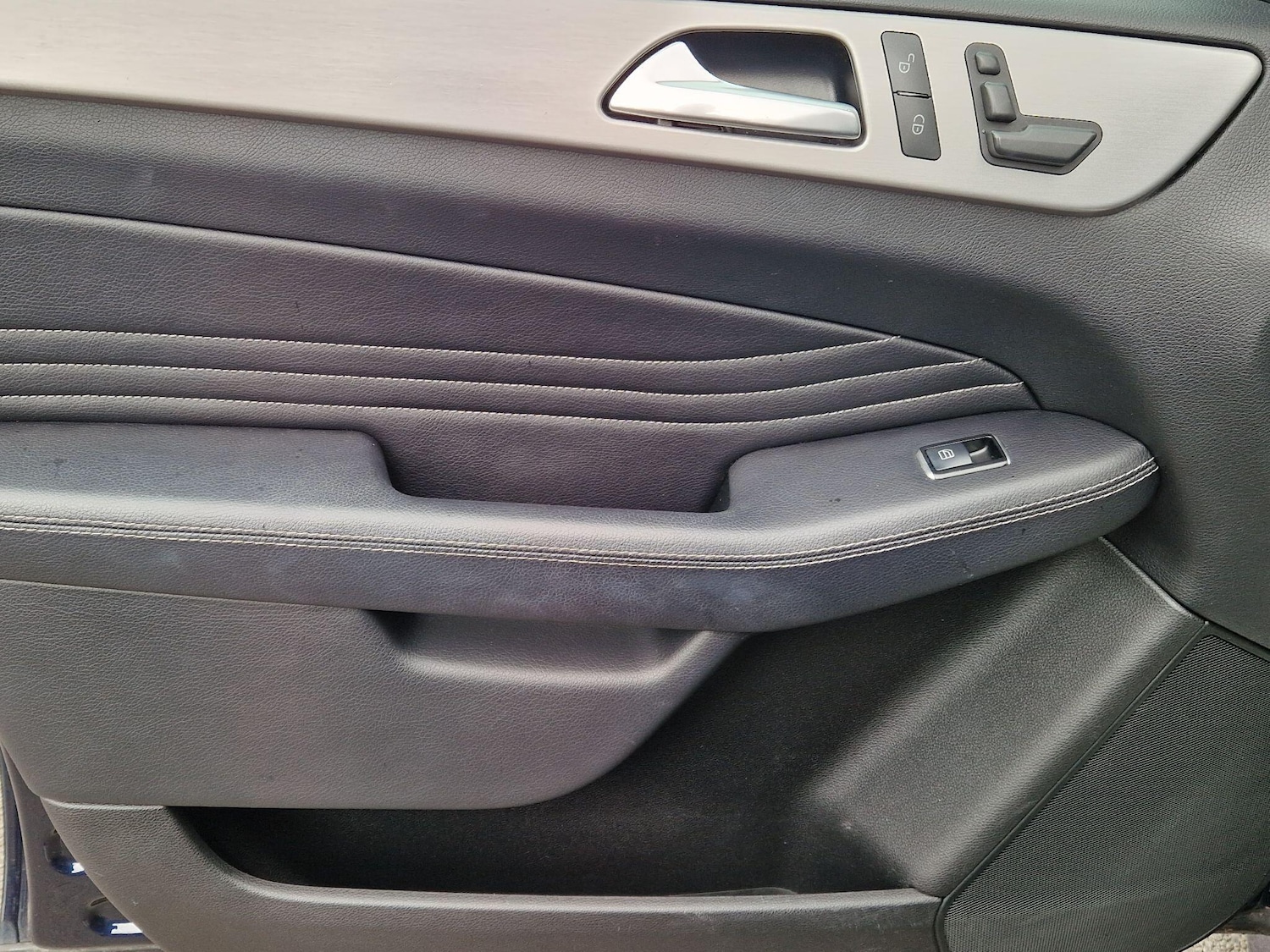 Used Mercedes-Benz M Class 2015 for sale - 77853190: Photo 39