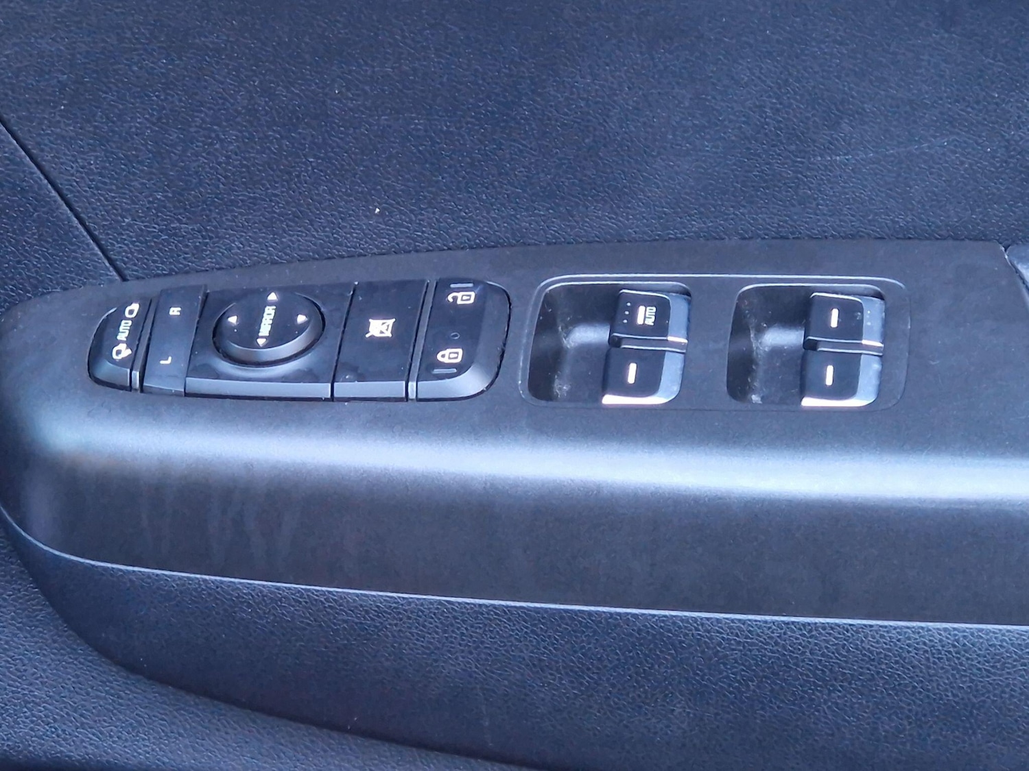 Used Kia Sportage 2018 for sale - 77015291: Photo 32