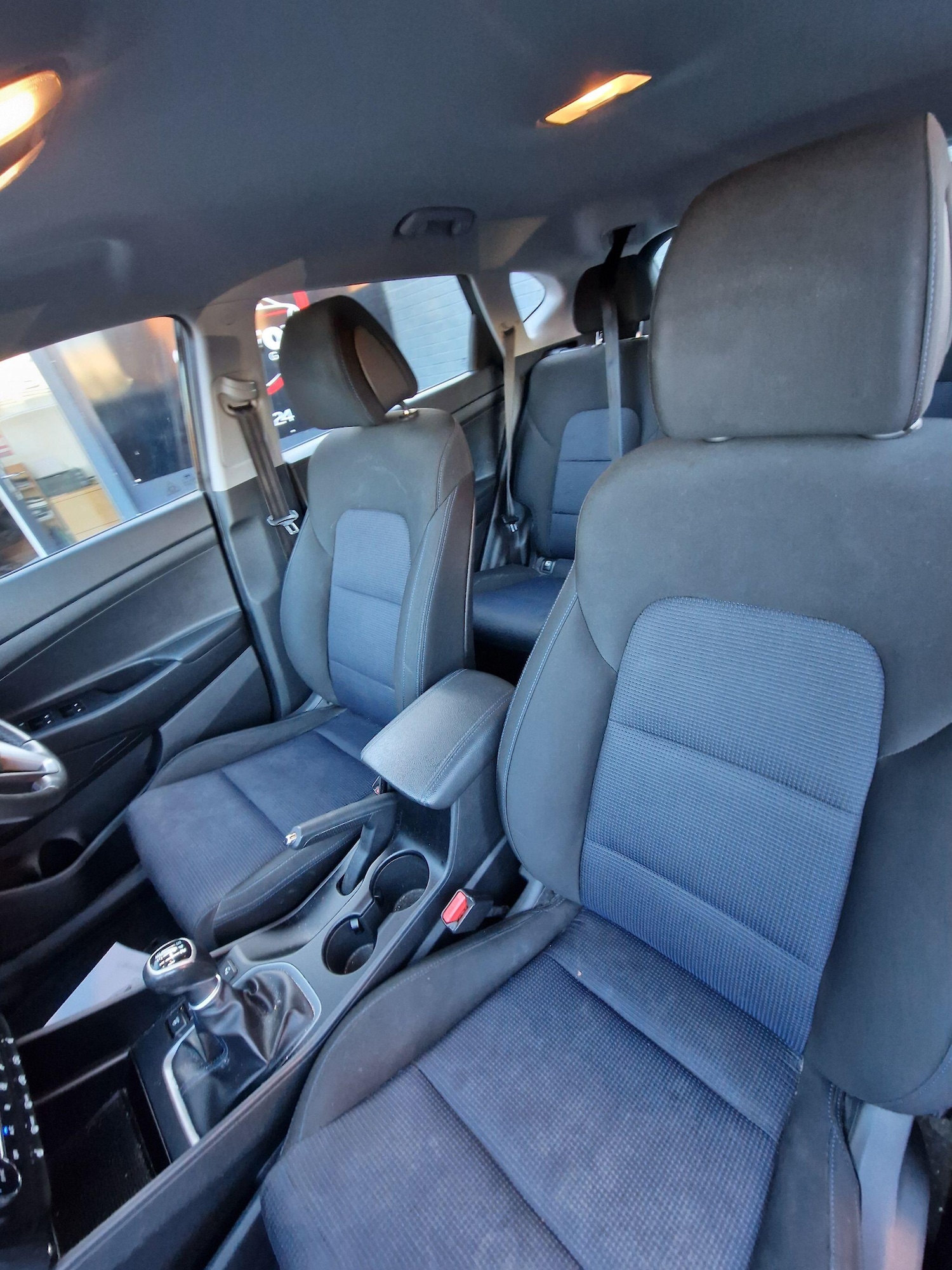 Used Hyundai TUCSON 2017 for sale - 77015290: Photo 37