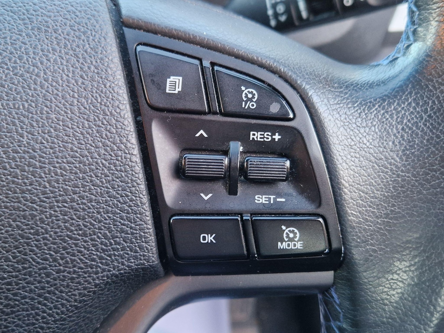 Used Hyundai TUCSON 2017 for sale - 77015290: Photo 51