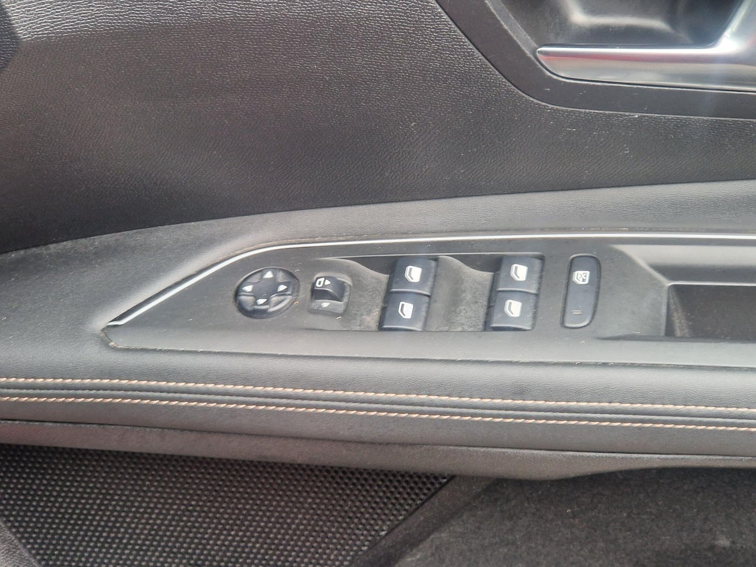 Used Peugeot 3008 2019 for sale - 77598564: Photo 32