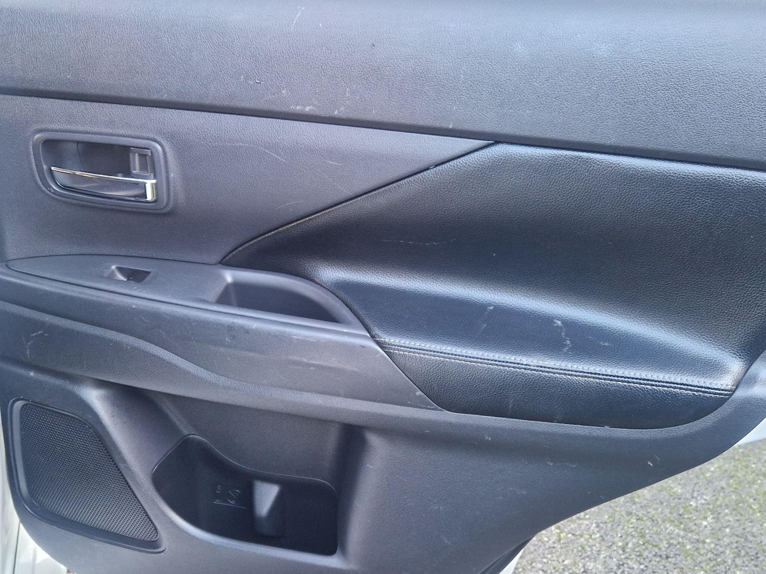 Used Mitsubishi Outlander 2015 for sale - 77230369: Photo 35