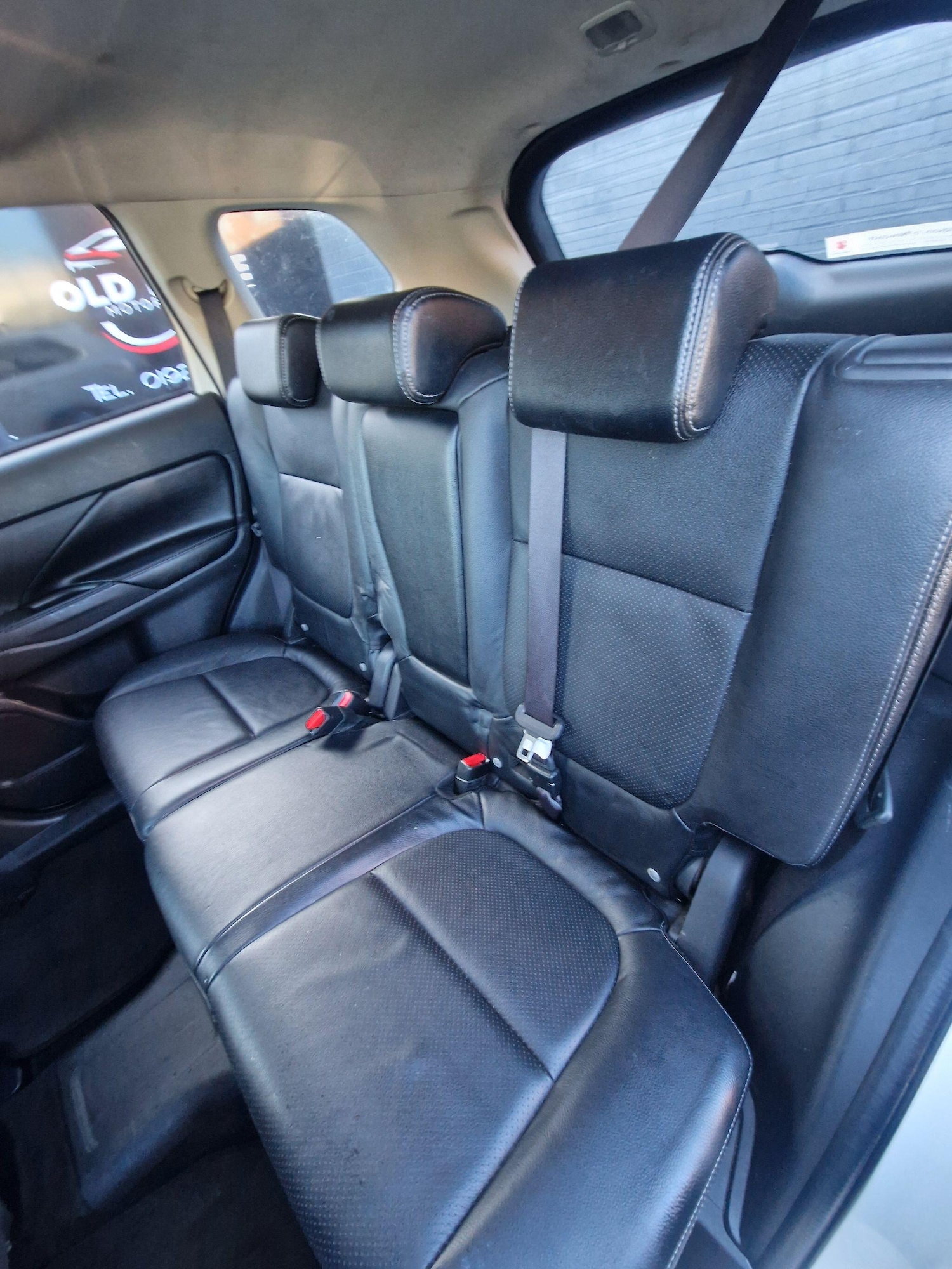 Used Mitsubishi Outlander 2015 for sale - 77230369: Photo 39