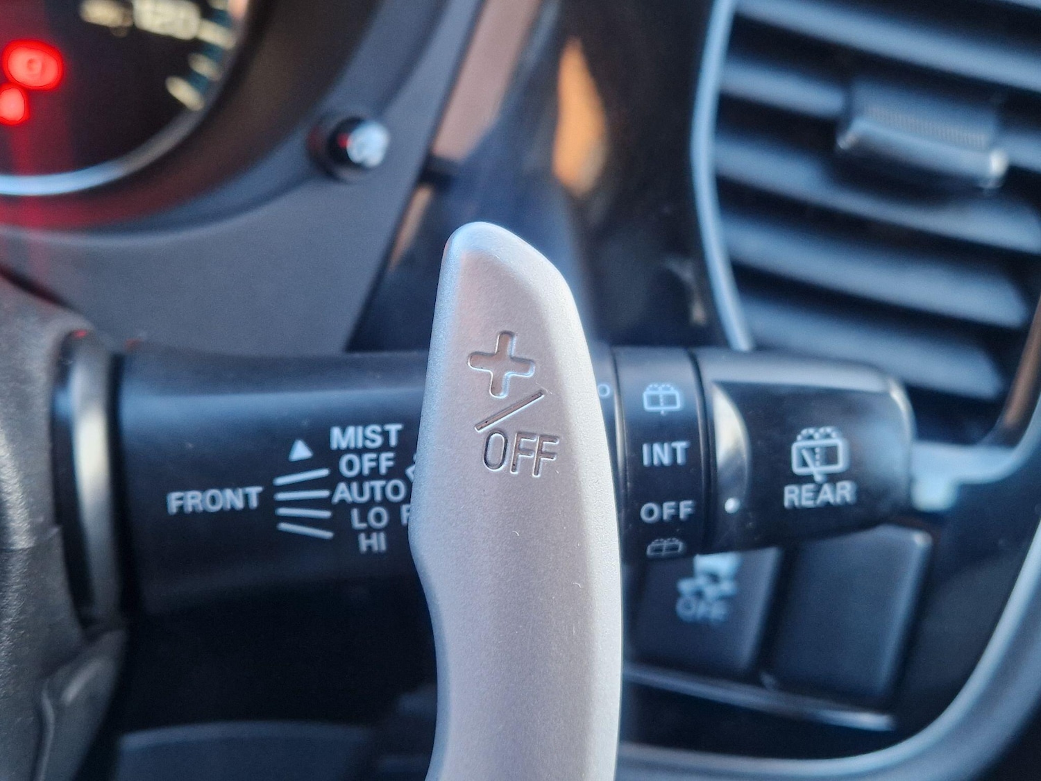 Used Mitsubishi Outlander 2015 for sale - 77230369: Photo 46