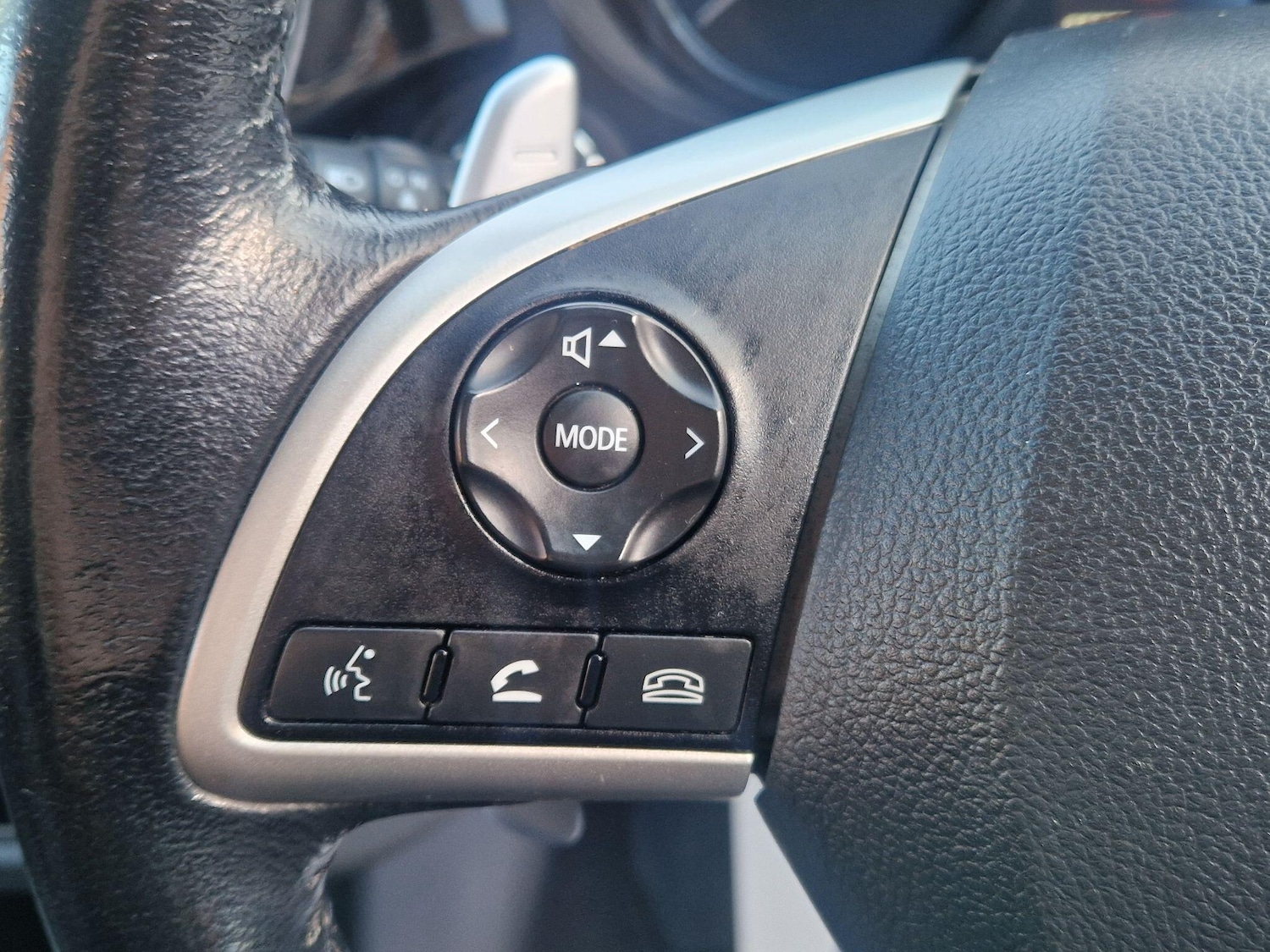 Used Mitsubishi Outlander 2015 for sale - 77230369: Photo 48