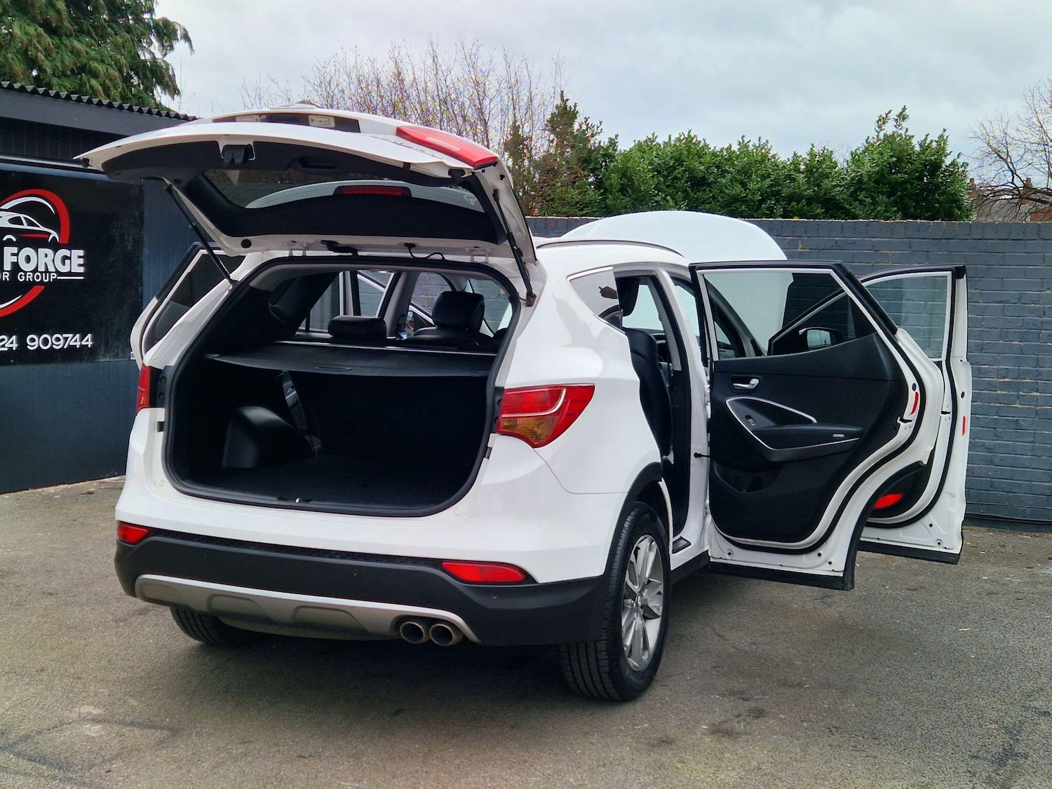 Used Hyundai Santa Fe 2013 for sale - 78047697: Photo 21