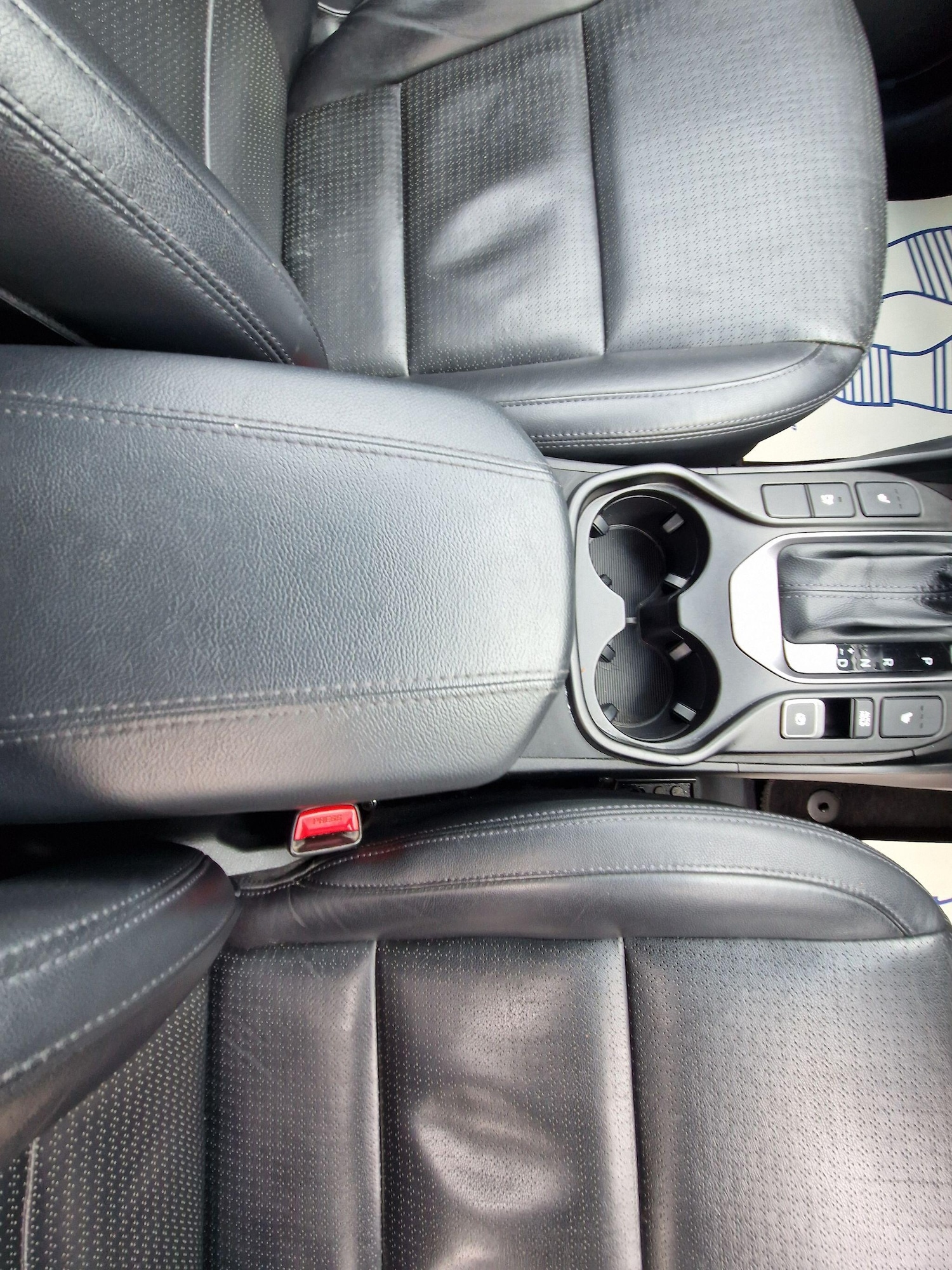 Used Hyundai Santa Fe 2013 for sale - 78047697: Photo 29