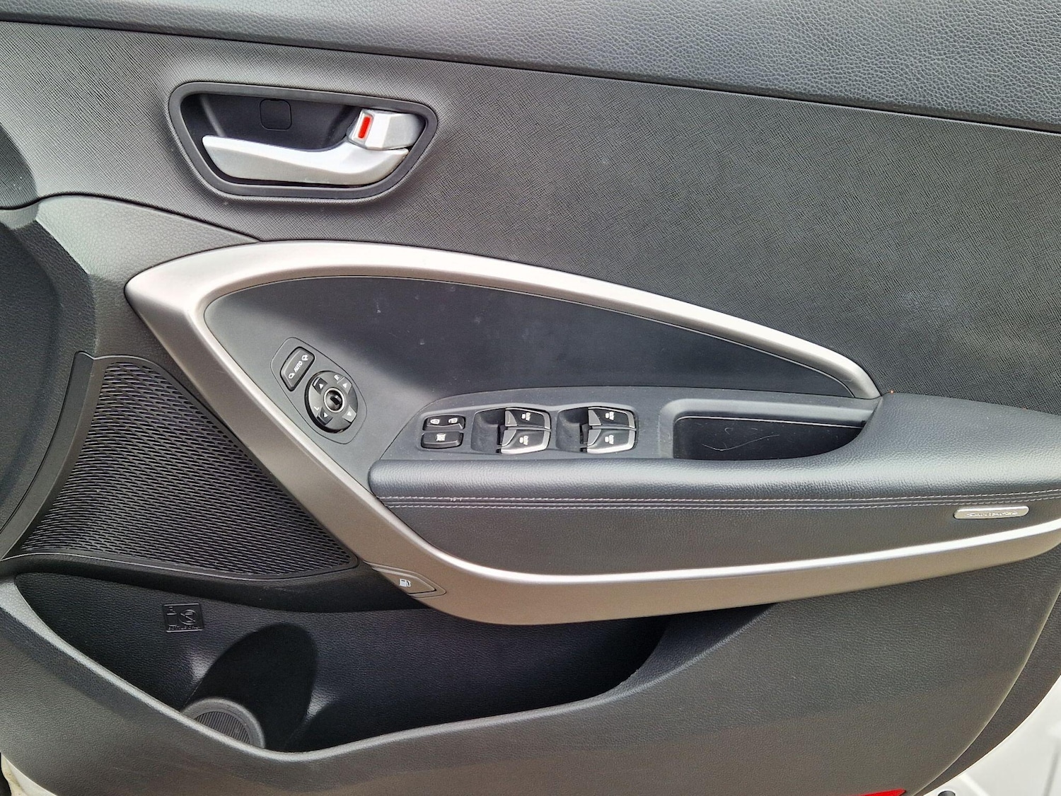 Used Hyundai Santa Fe 2013 for sale - 78047697: Photo 31