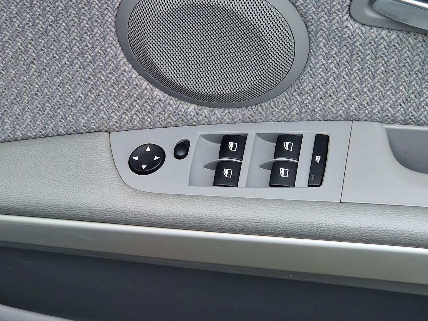 Used BMW 3 Series 2010 for sale - 77993099: Photo 31