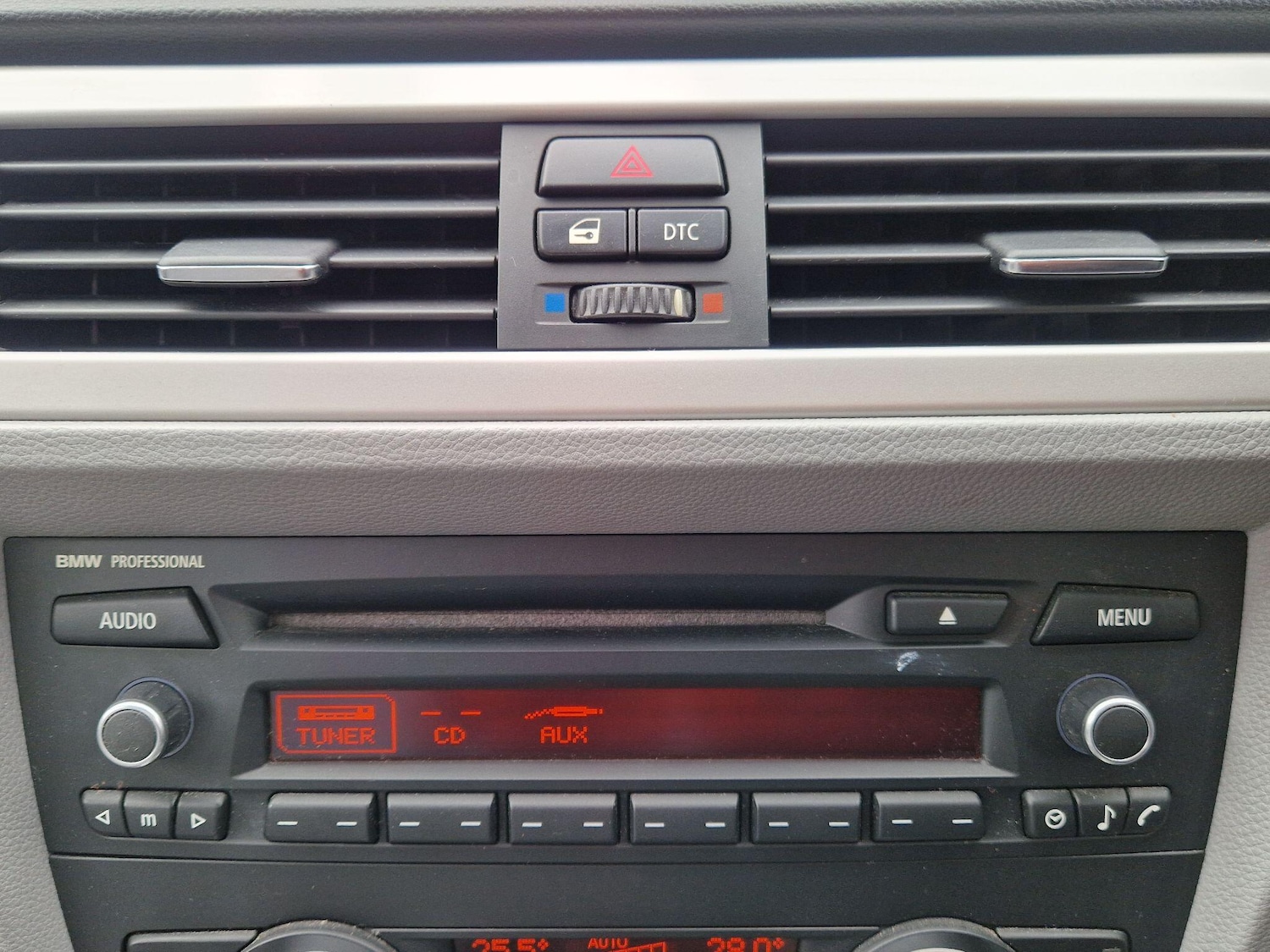 Used BMW 3 Series 2010 for sale - 77993099: Photo 47