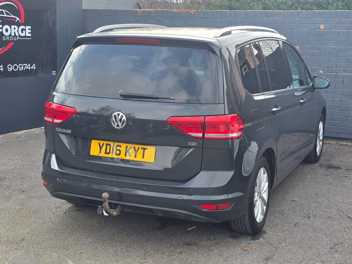 Used Volkswagen Touran for sale - 77808825: Photo 10
