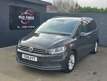 Volkswagen Touran feature image