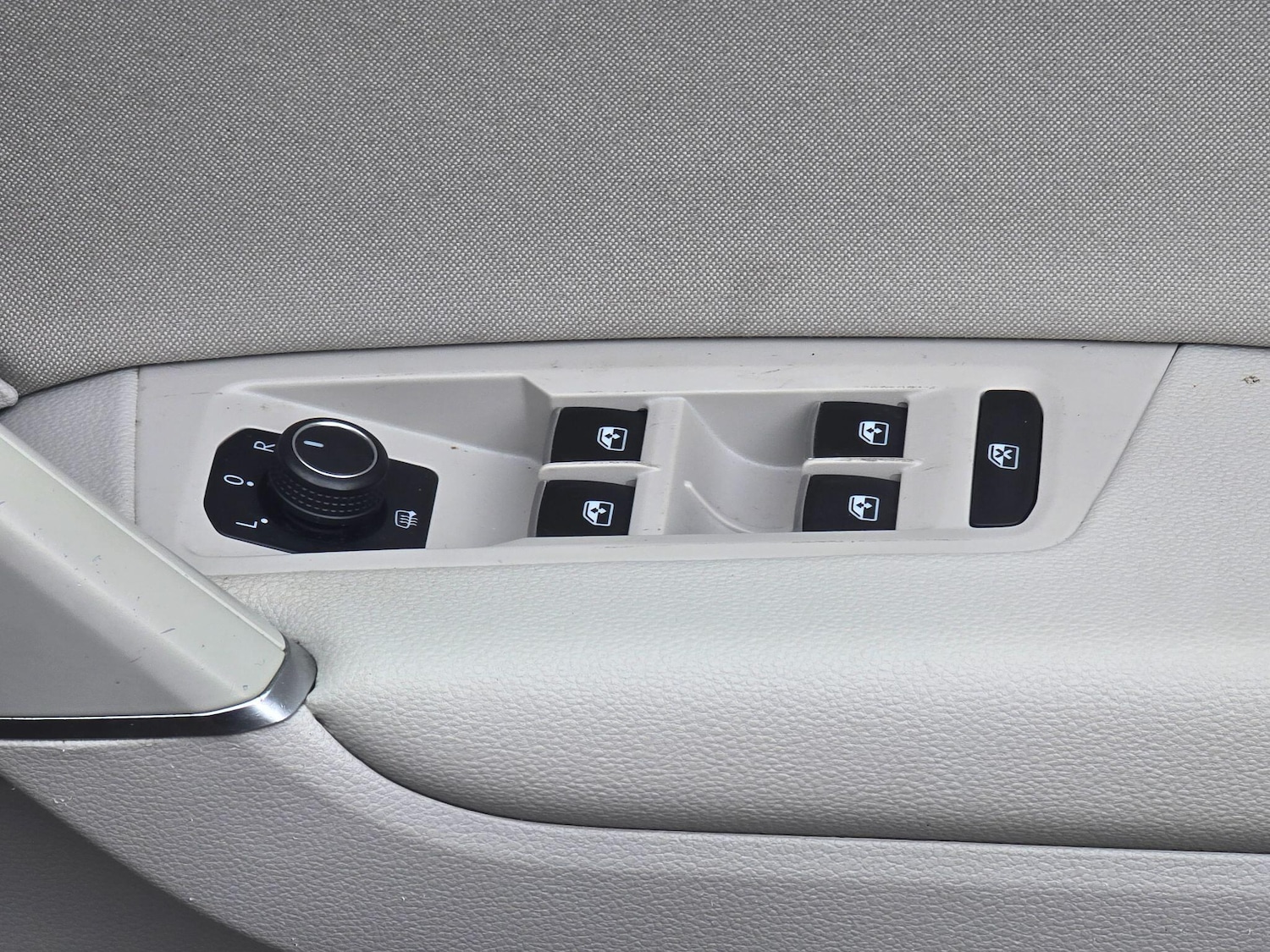 Used Volkswagen Touran for sale - 77808825: Photo 31