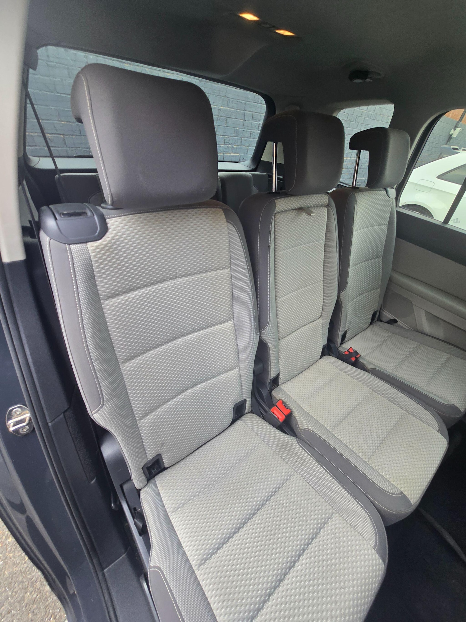 Used Volkswagen Touran for sale - 77808825: Photo 32