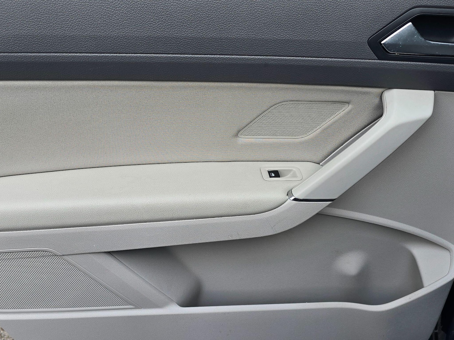 Used Volkswagen Touran for sale - 77808825: Photo 38