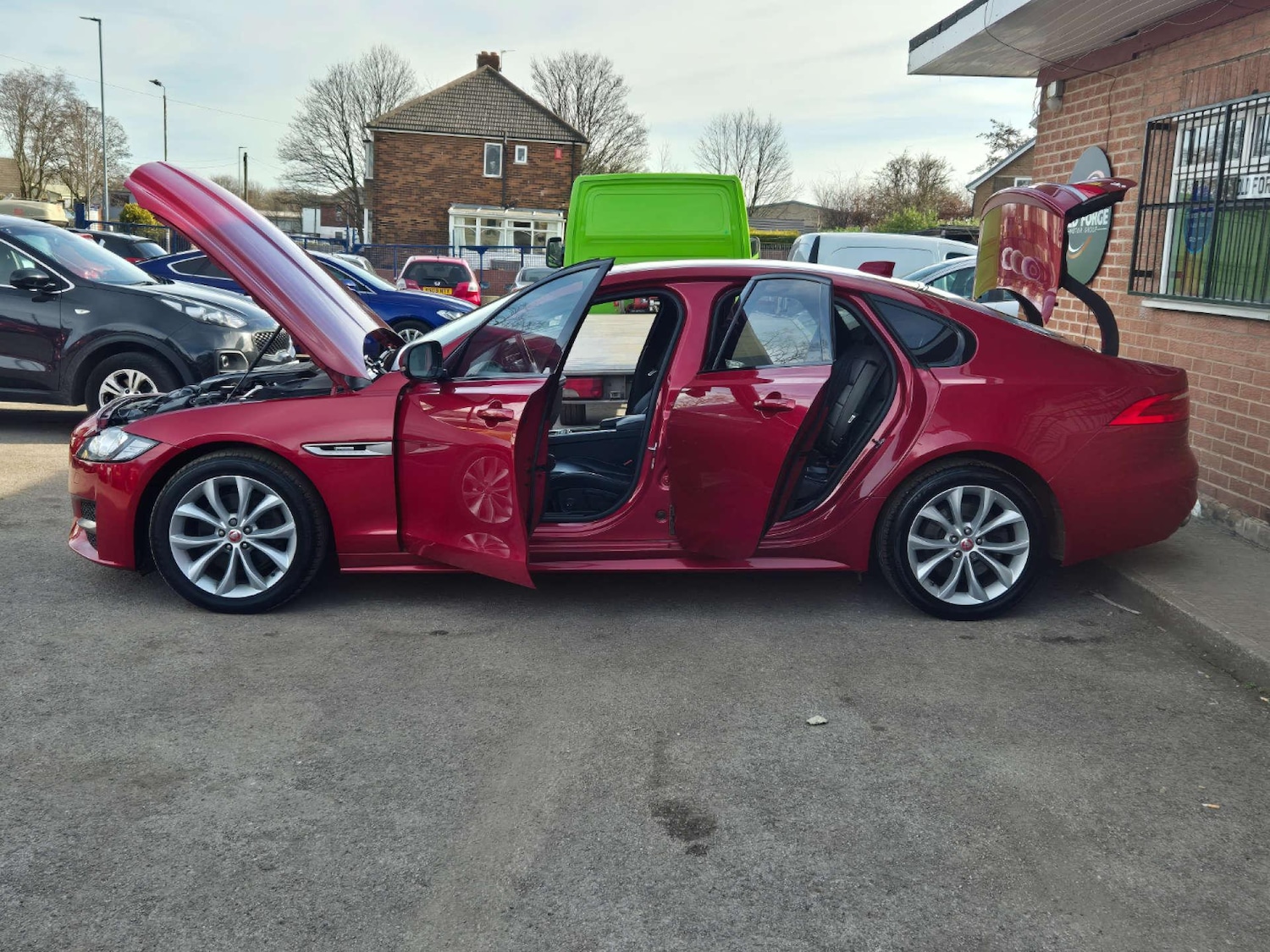 Used Jaguar XF 2017 for sale - 76780621: Photo 14