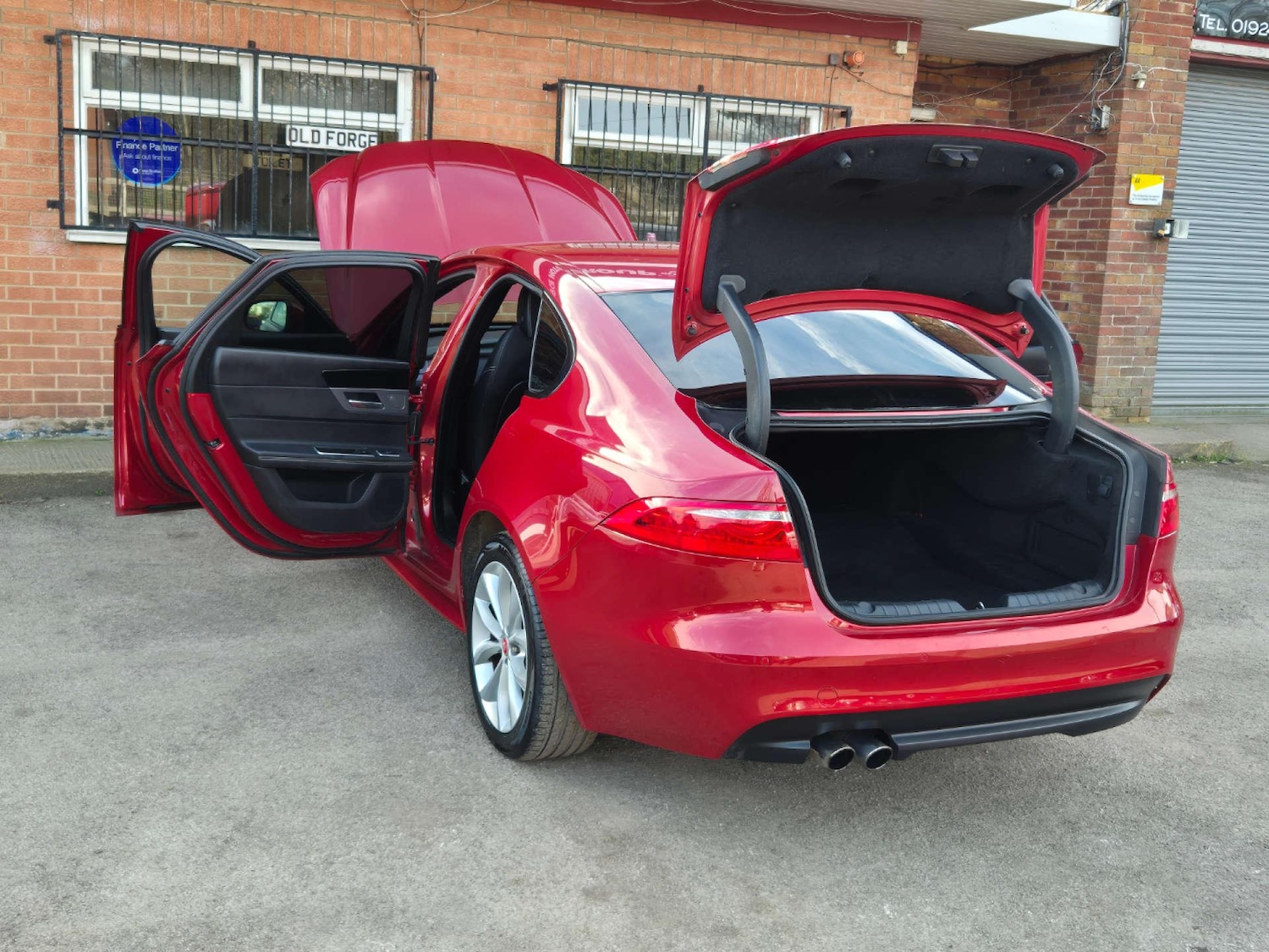 Used Jaguar XF 2017 for sale - 76780621: Photo 18