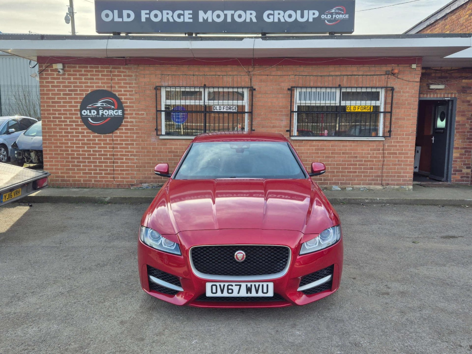 Used Jaguar XF 2017 for sale - 76780621: Photo 2