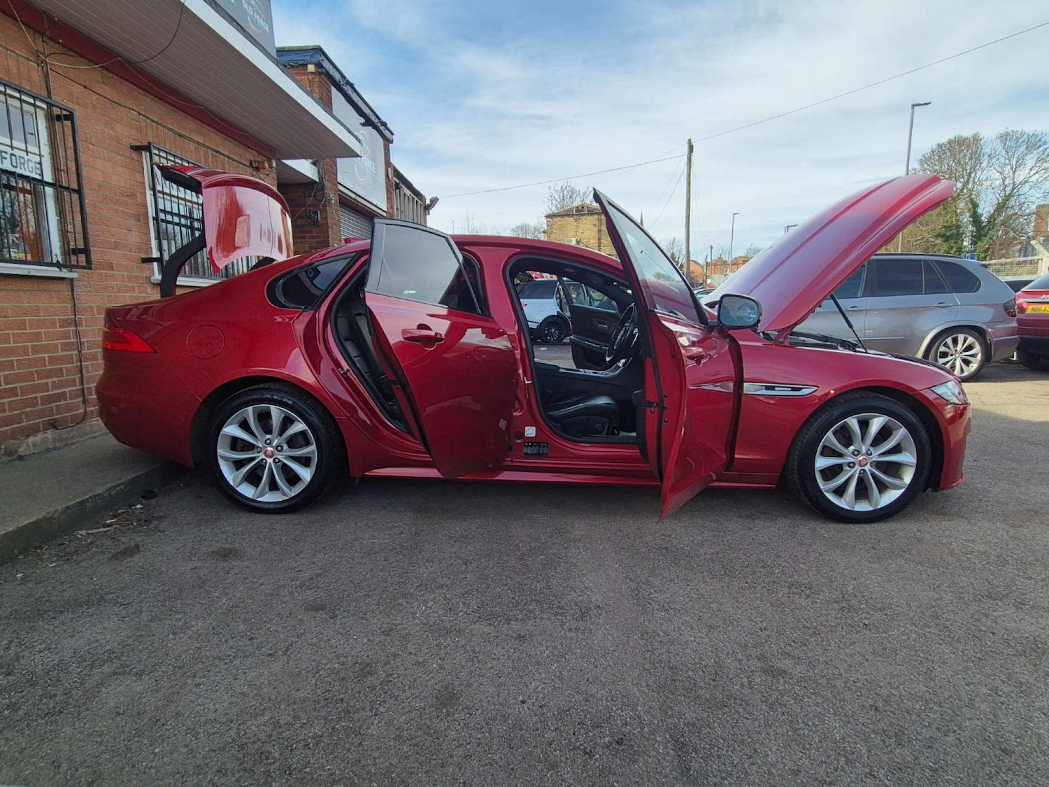 Used Jaguar XF 2017 for sale - 76780621: Photo 21