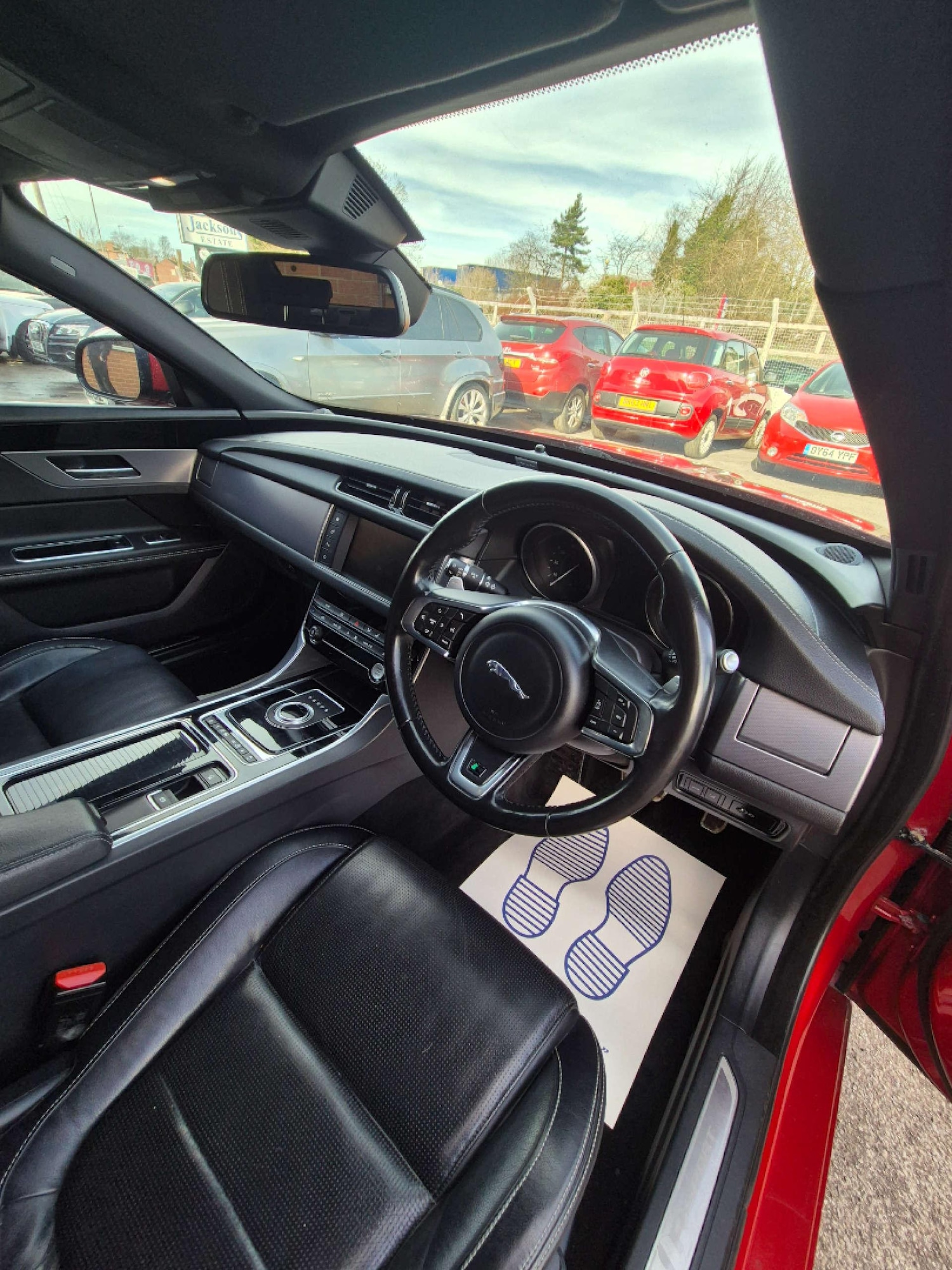 Used Jaguar XF 2017 for sale - 76780621: Photo 28