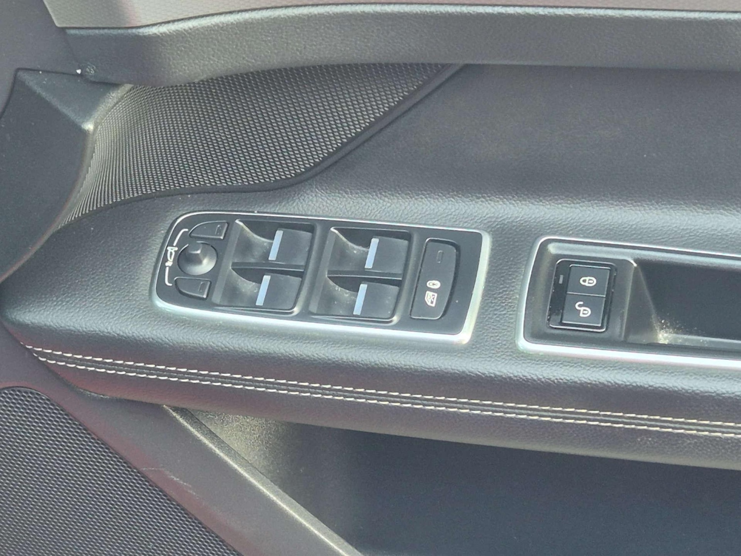 Used Jaguar XF 2017 for sale - 76780621: Photo 30