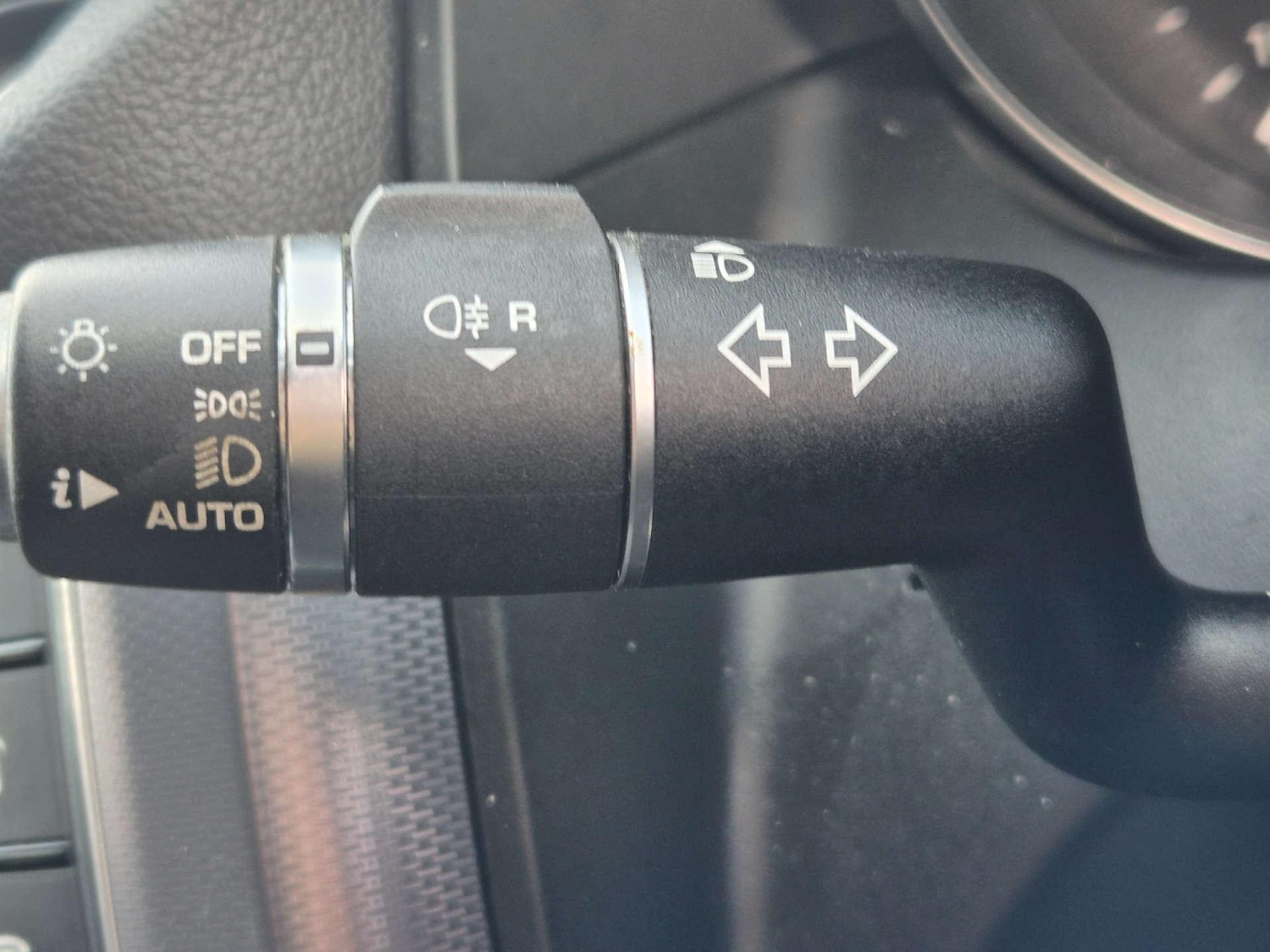 Used Jaguar XF 2017 for sale - 76780621: Photo 41