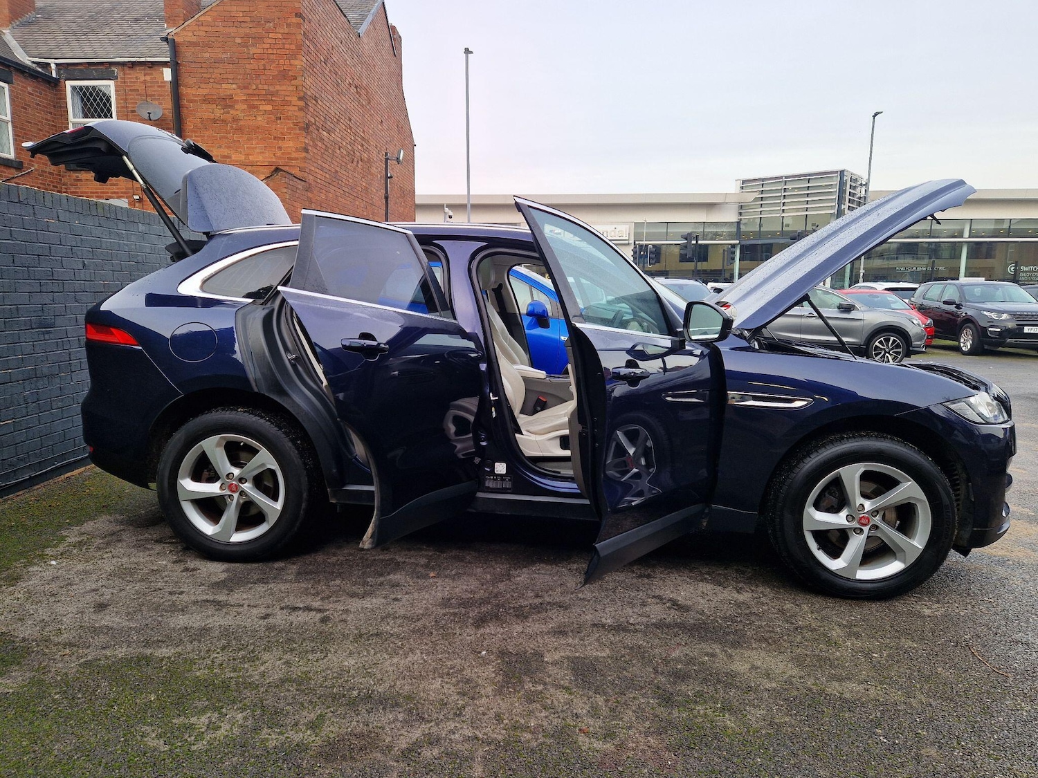 Used Jaguar F-Pace 2017 for sale - 77155520: Photo 22