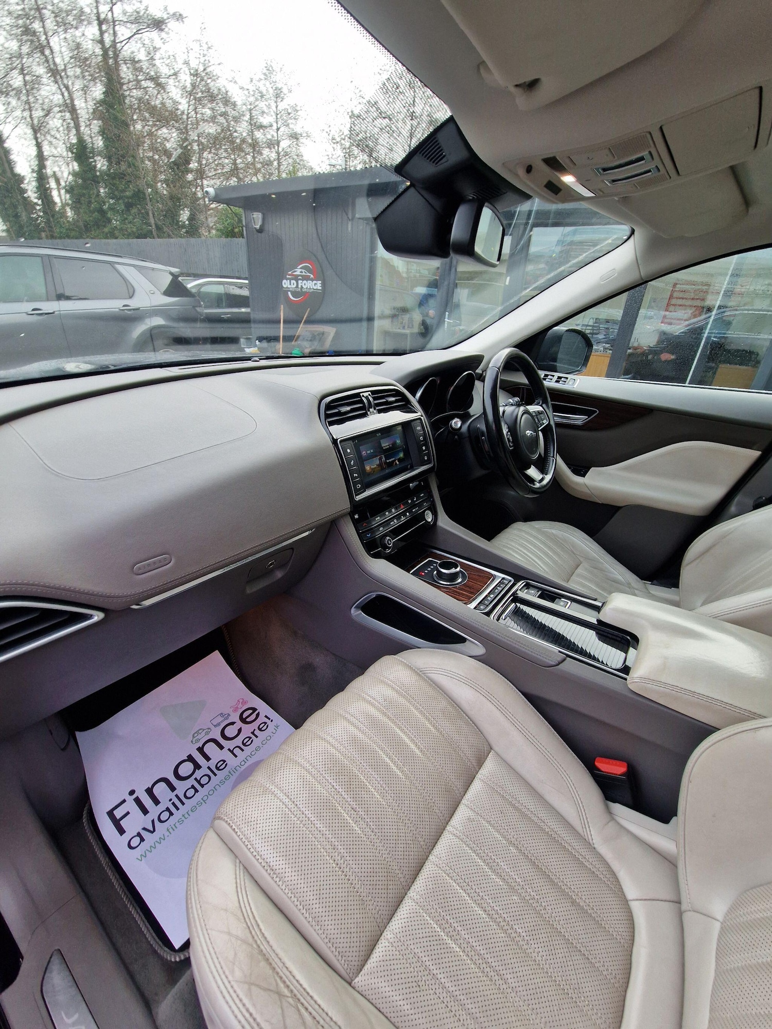 Used Jaguar F-Pace 2017 for sale - 77155520: Photo 35